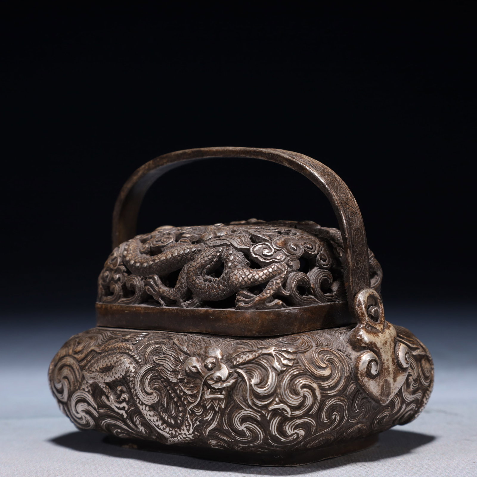 An Exquisite Silver-plated Bronze Auspicious Cloud and Dragon Pattern Loop-Handled Censer - 2