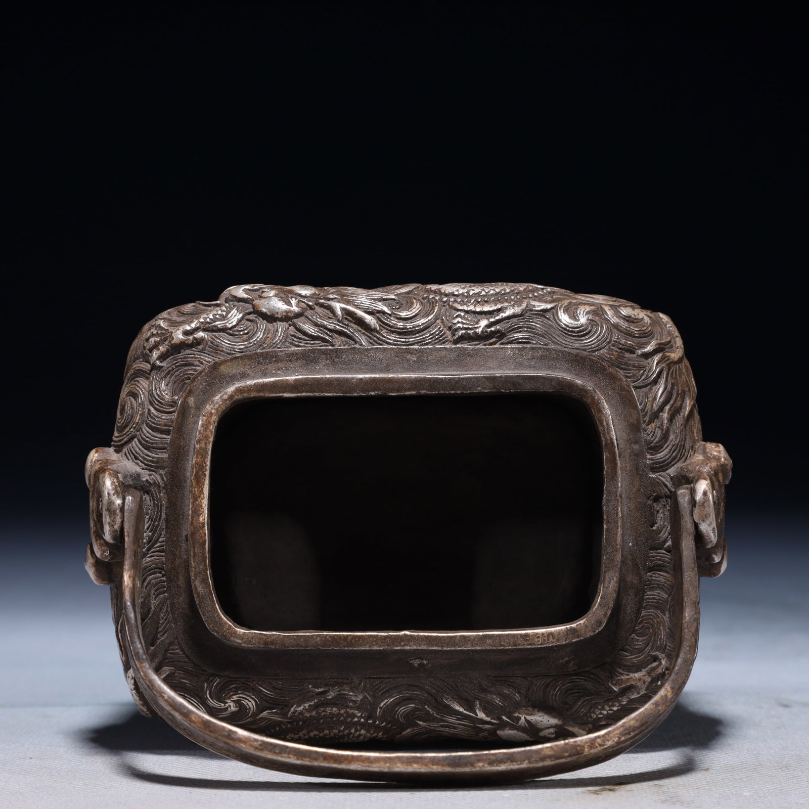 An Exquisite Silver-plated Bronze Auspicious Cloud and Dragon Pattern Loop-Handled Censer - 7