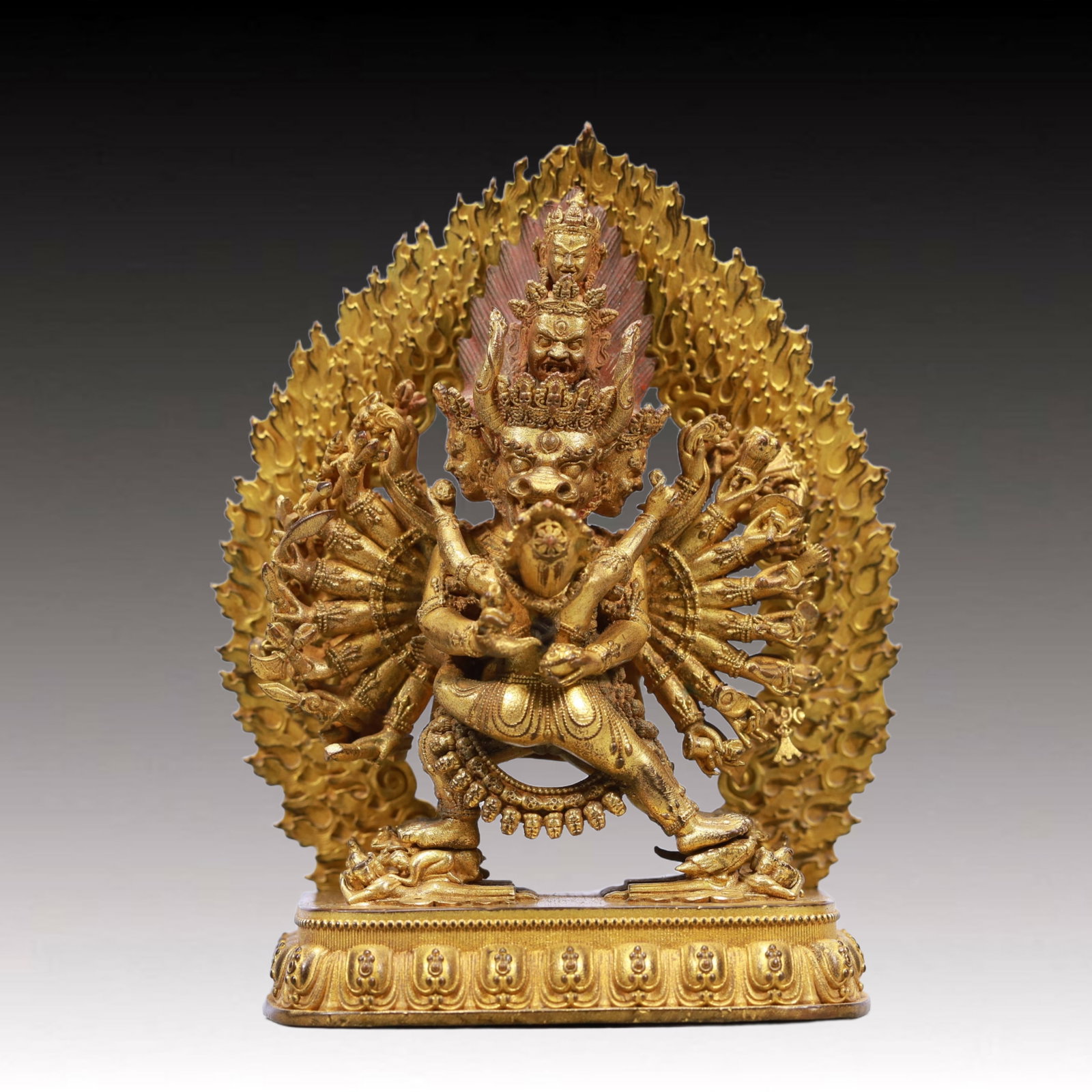 A Solemn Gilt Bronze Statue of Yamantaka: A Solemn Gilt Bronze Statue of Yamantaka,Ming Dynasty, China,Size:3.1inx2inx4.7in Weight:550g 铜鎏金大威德金刚像,中国明代