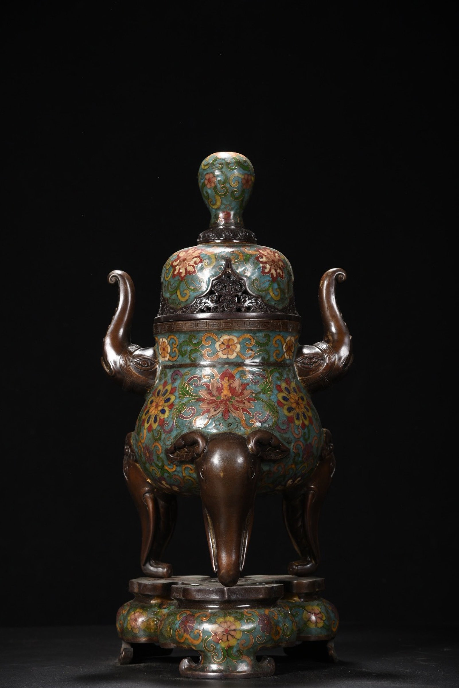 An Exquisite Cloisonne Lotus Pattern Elephant-Ears Censer: An Exquisite Cloisonne Lotus Pattern Elephant-Ears Censer,Ming Dynasty,China,Xuande Four-character Mark,Size:16.1inx7.9in,Weight:3630g
