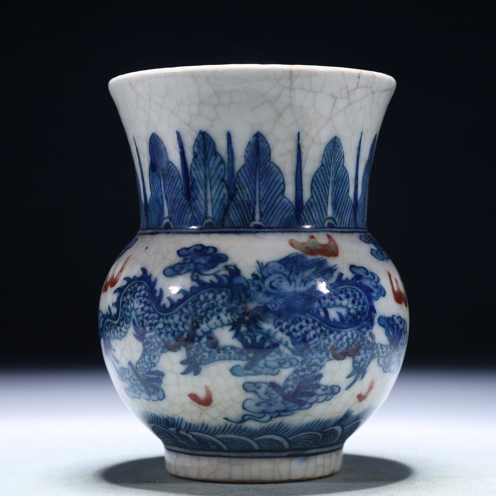 An Exquisite Blue and White Auspicious Cloud and Dragon Pattern Jar: An Exquisite Blue and White Auspicious Cloud and Dragon Pattern Jar,Qing Dynasty,China,Kangxi Six-character Mark,Size:3.1inx4.5in,Weight:400g 青花祥云龙纹罐,&