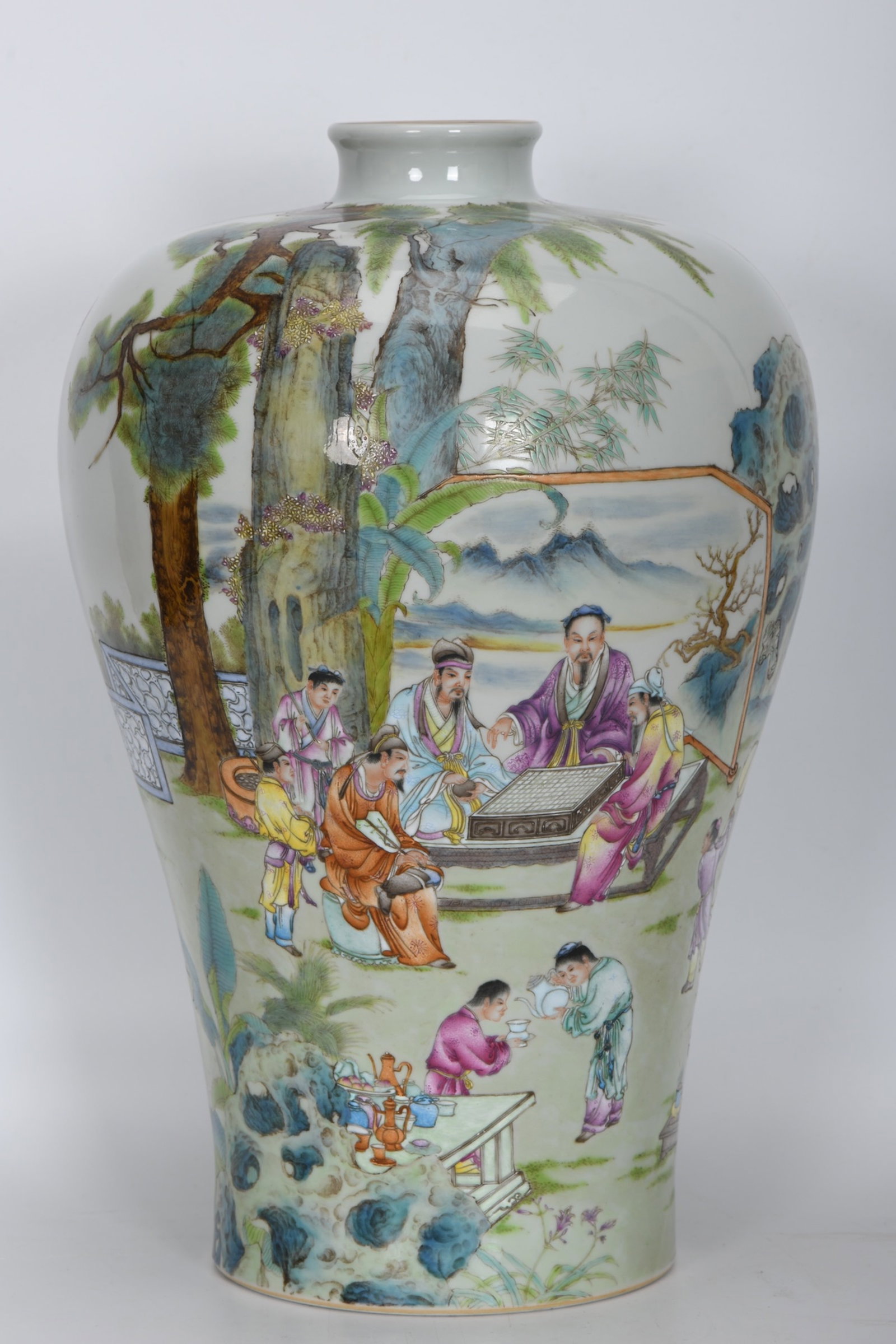 A Rare Enamel Character and Story Pattern Vase: A Rare Enamel Character and Story Pattern Vase,Qing Dynasty,China,Yongzheng Six-character Mark,Size:14.8inx9.4in 珐琅彩人物故事纹瓶,中ࢲ