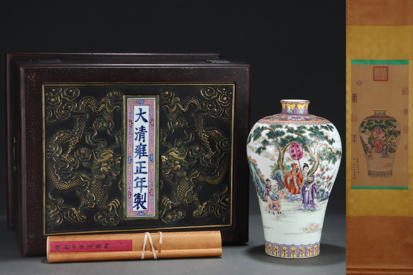 A Rare Famille-Rose Painted Gold Character and Story Pattern Vase,with Chinese Vertical Scroll Ink: A Rare Famille-Rose Painted Gold Character and Story Pattern Vase,with Chinese Vertical Scroll Ink Painting on Silk,Qing Dynasty,China,Yongzheng Six-character Mark,Size:(Without