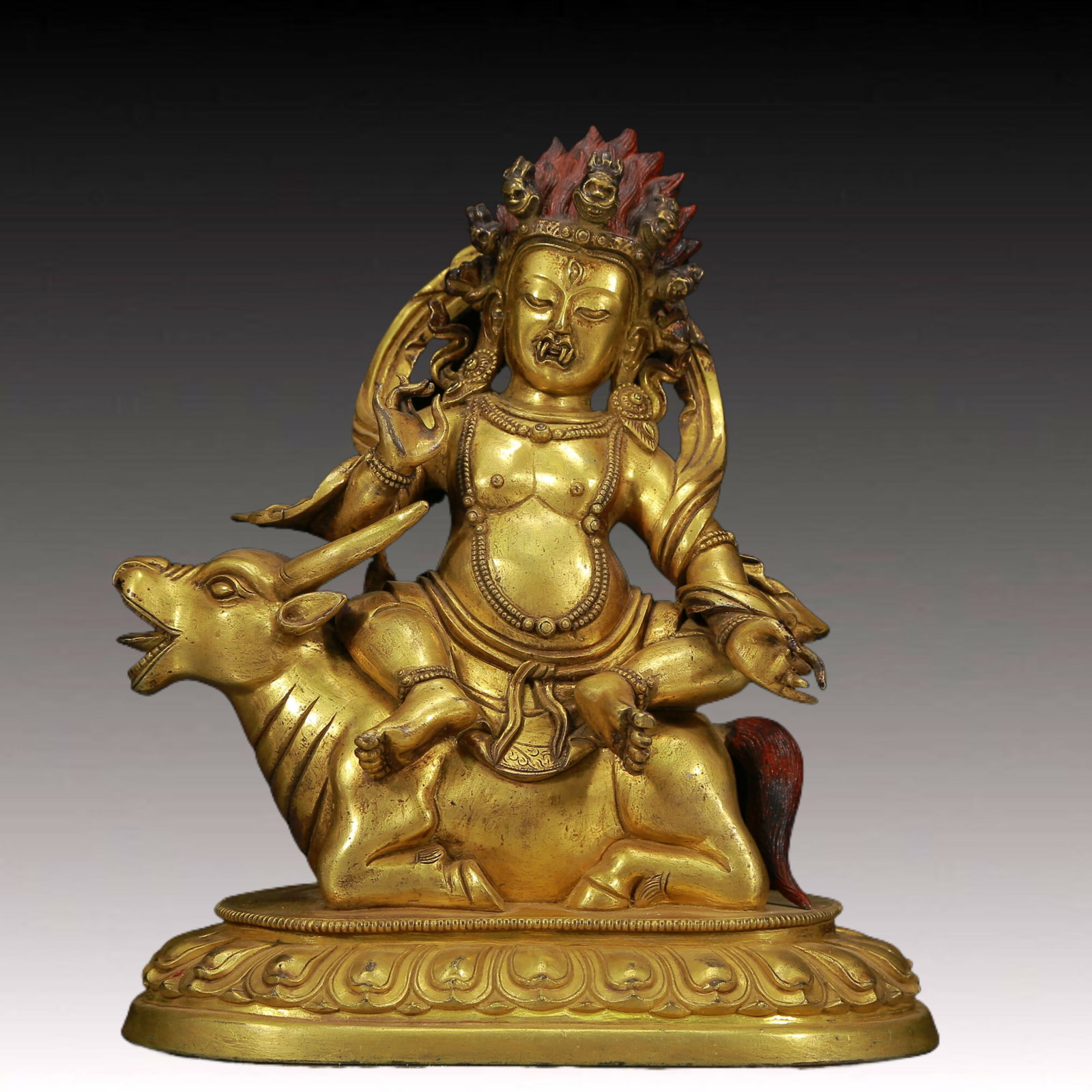A Solemn Gilt Bronze Statue of Vajra: A Solemn Gilt Bronze Statue of Vajra,Ming Dynasty, China,Size: 7.9inx4.7inx9.1in,Weight:3335g 铜鎏金金刚像，明代