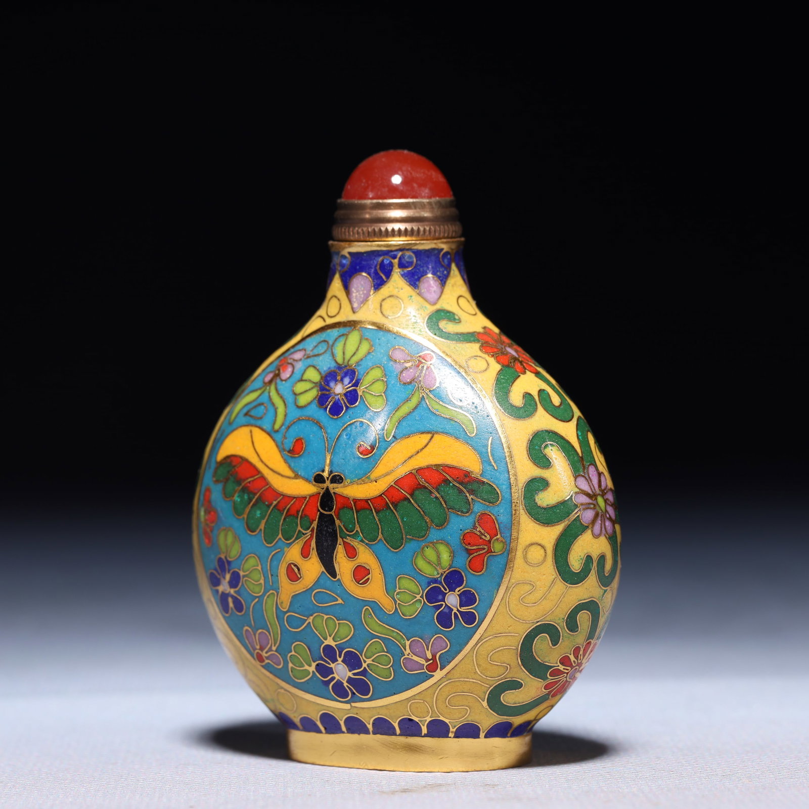 An Exquisite Cloisonne Flower and Butterfly Pattern Snuff Bottle - 2