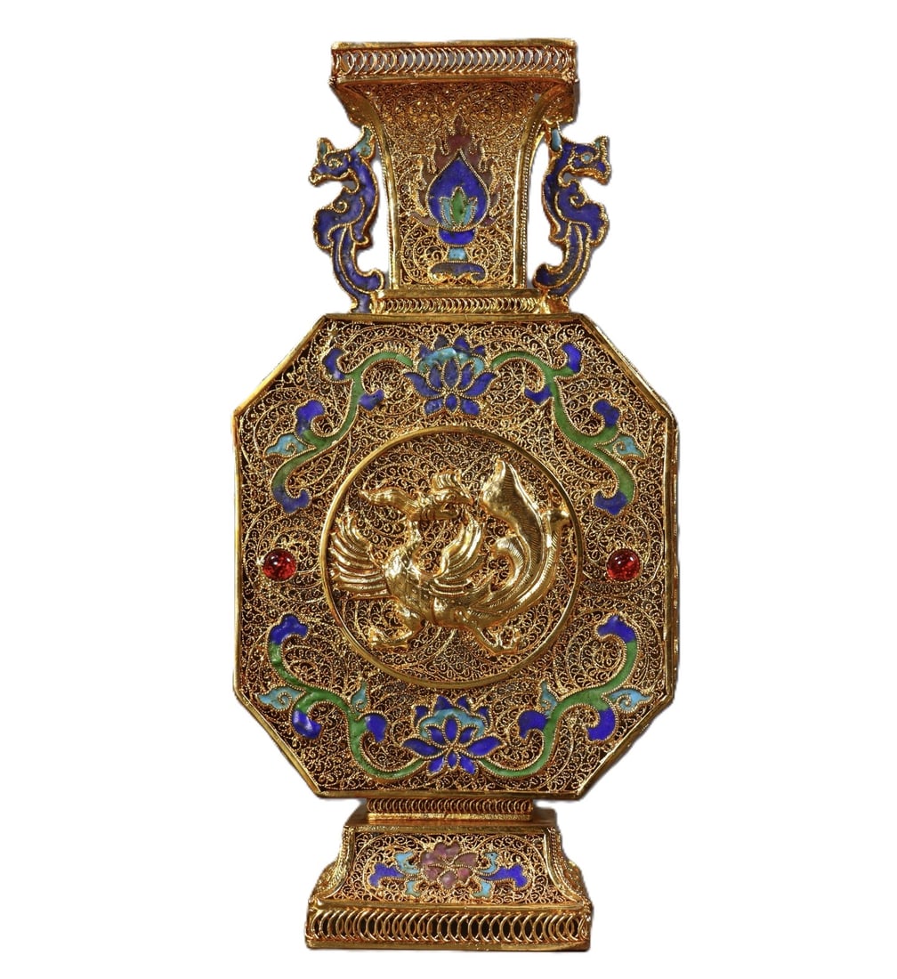 An Exquisite Filigree and Gilding Phoenix Pattern Double-Ears Vase,Inlaid Gems: An Exquisite Filigree and Gilding Phoenix Pattern Double-Ears Vase,Inlaid Gems,Qing Dynasty,China,Qianlong Four-character Mark,Size:9.3inx4.5inx2.8in,Weight:626g