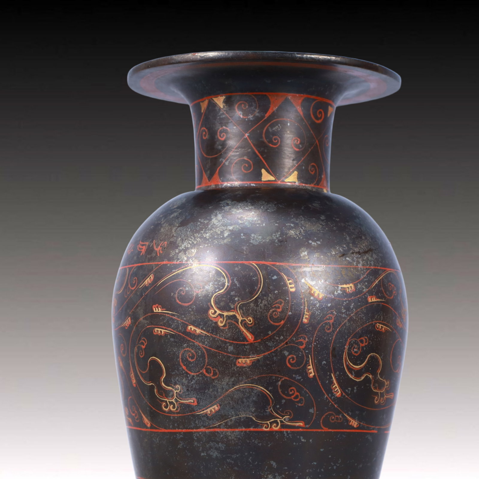 A Rare Lacquer Painted Color Dragon Pattern Vase - 3