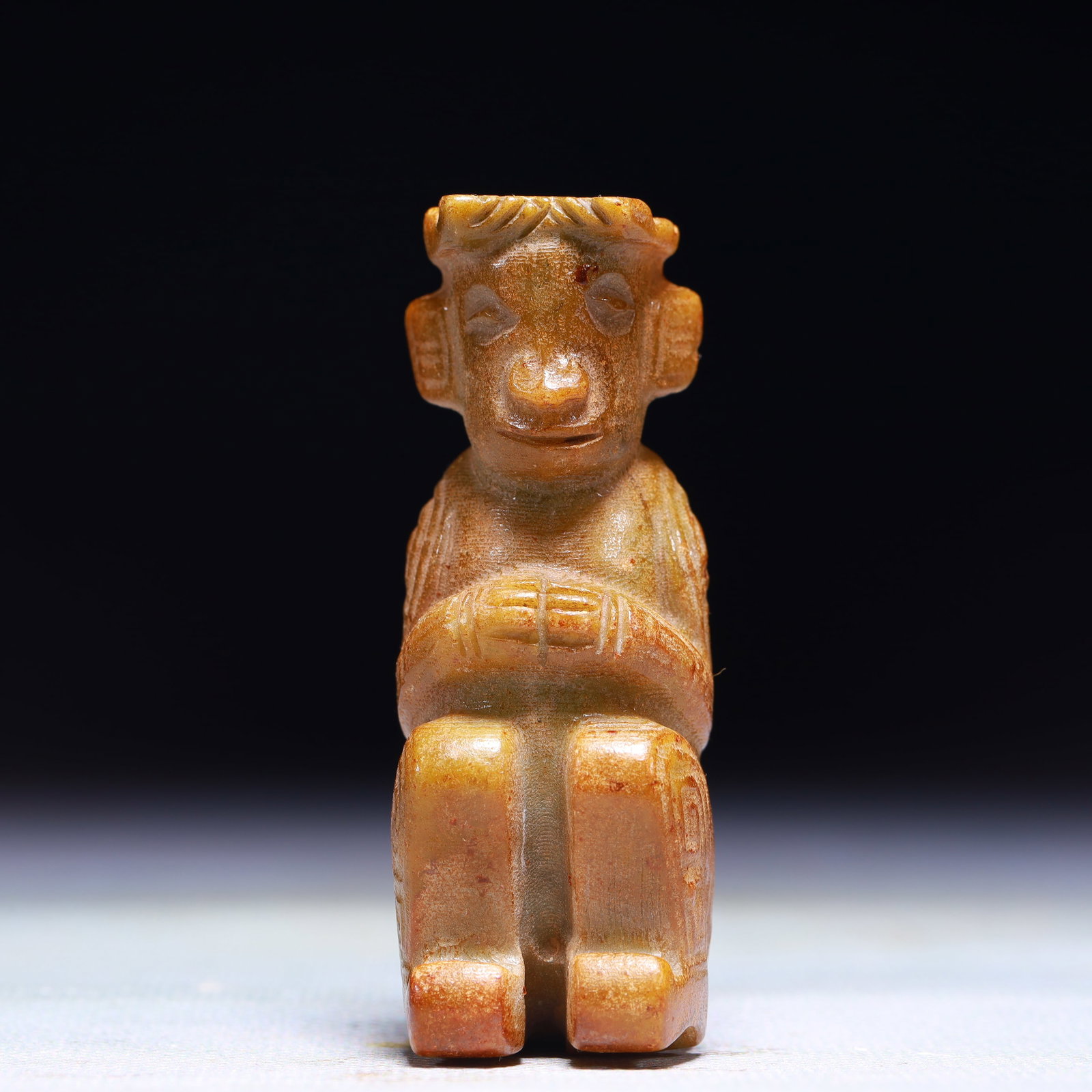 An Exquisite Hongshan Culture Figure Ornament: An Exquisite Hongshan Culture Figure Ornament,Ancient Time,China,Size:1.2inx0.8inx2.6in,Weight:73g