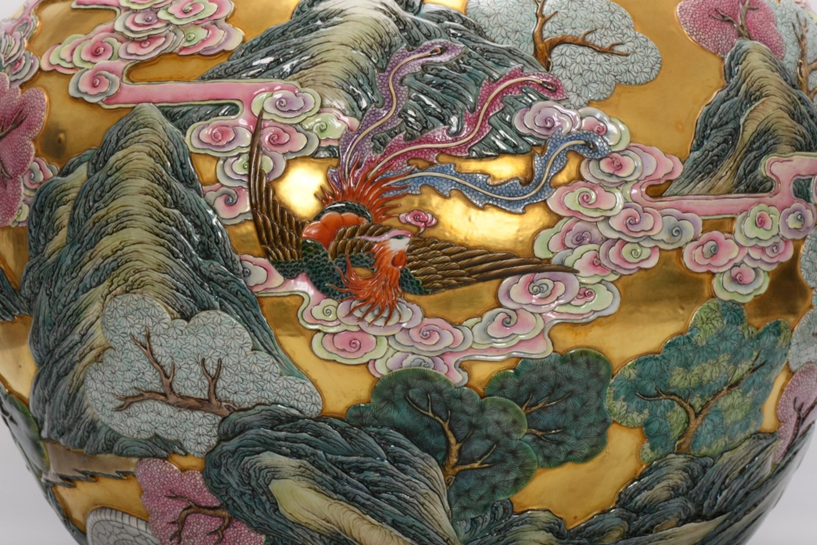 A Huge Enamel Auspicious Cloud and Phoenix Pattern Brush Washer - 4
