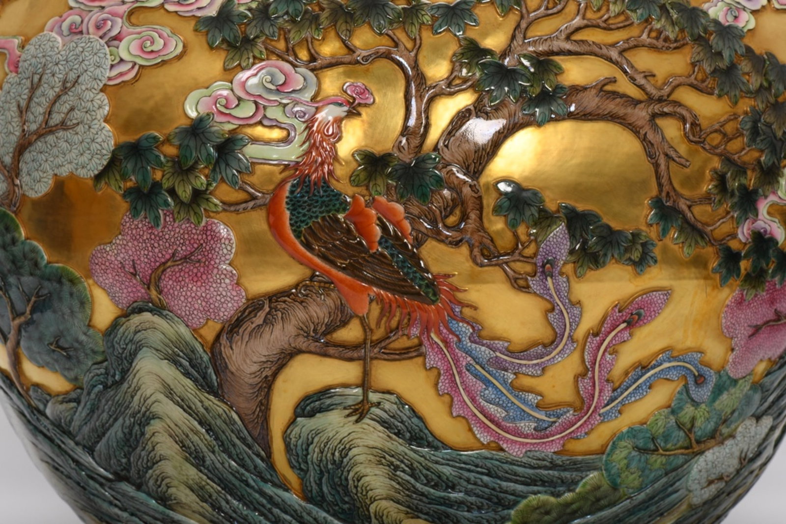A Huge Enamel Auspicious Cloud and Phoenix Pattern Brush Washer - 5