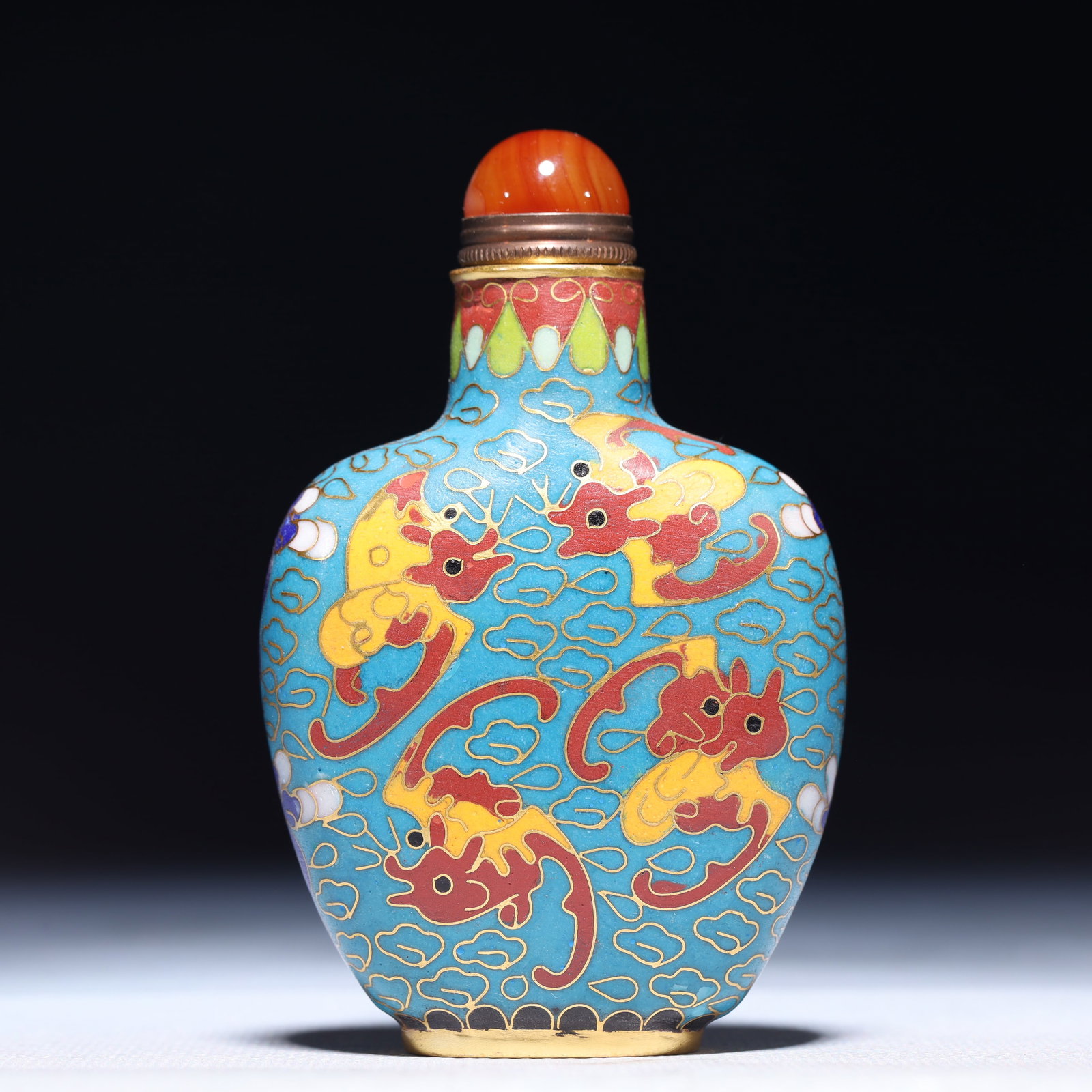 An Exquisite Cloisonne Auspicious Cloud and Bats Pattern Snuff Bottle: An Exquisite Cloisonne Auspicious Cloud and Bats Pattern Snuff Bottle,Qing Dynasty,China,Size:2.2inx1inx3.5in,Weight:110.6g