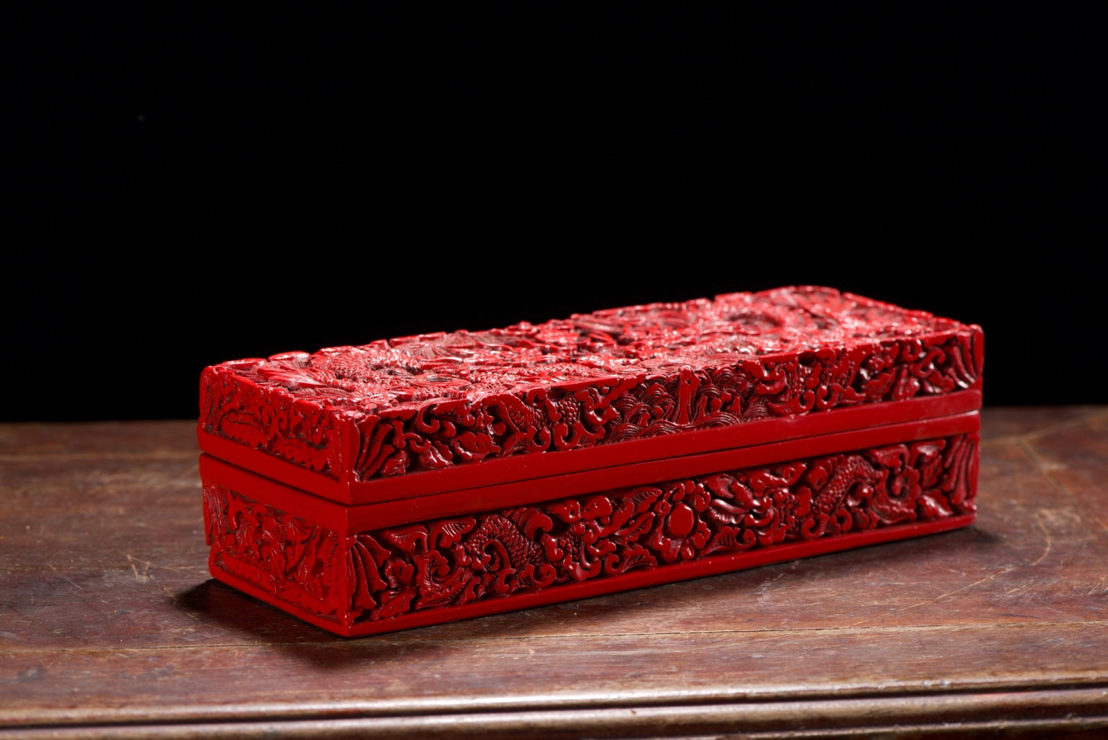 An Exquisite Carved Red Lacquer Dragon Pattern Box
