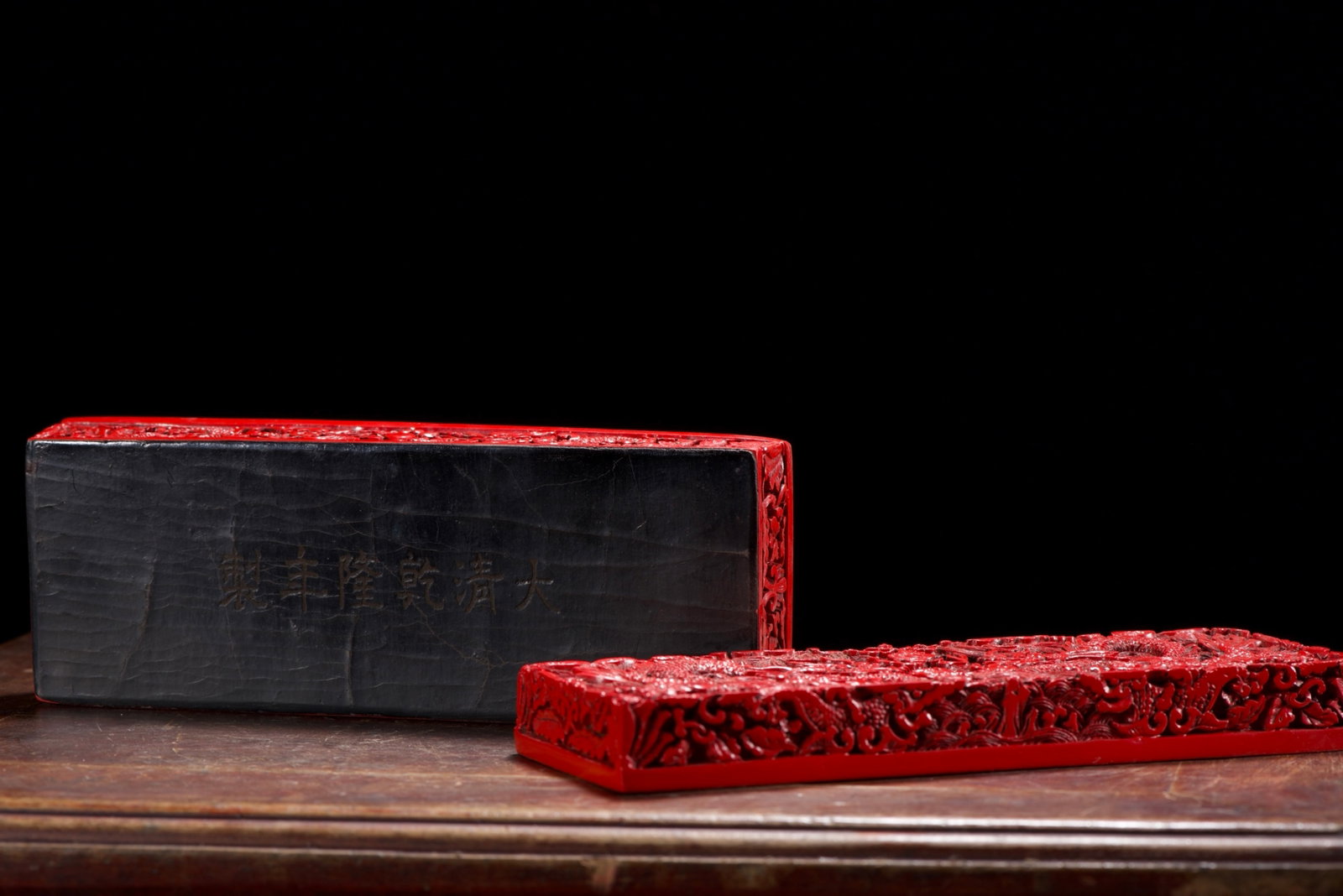 An Exquisite Carved Red Lacquer Dragon Pattern Box - 9