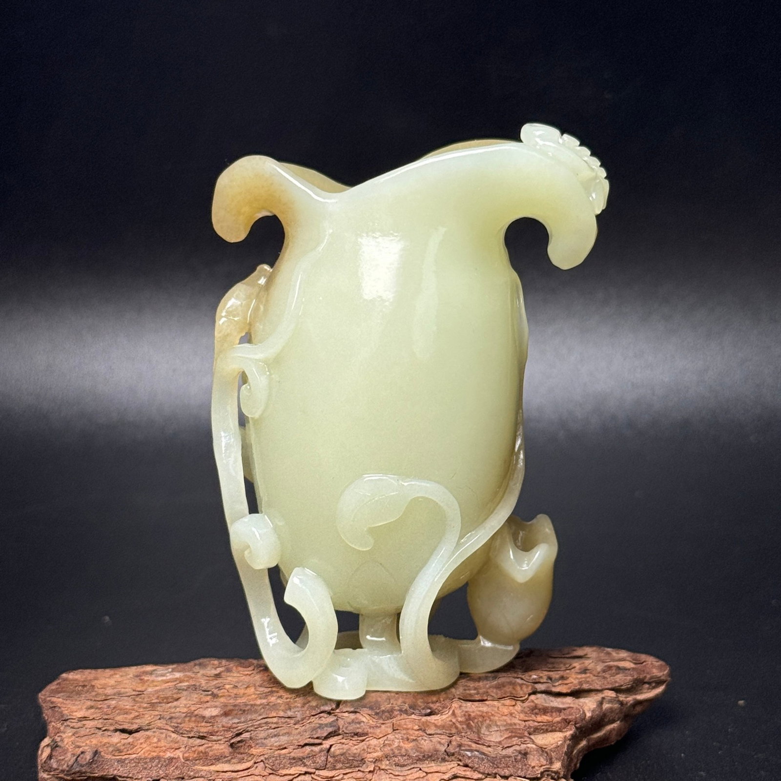 An Exquisite White Jade Flower Pattern Cup - 2