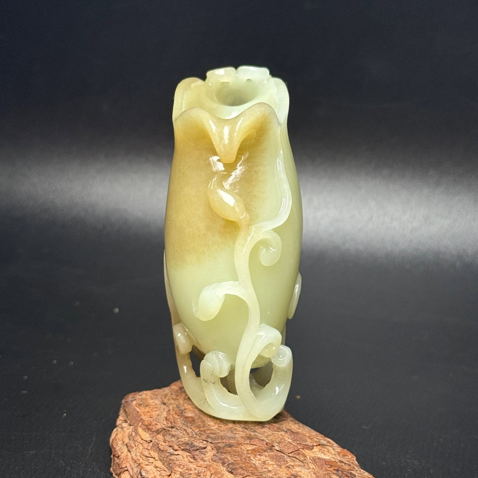 An Exquisite White Jade Flower Pattern Cup - 4