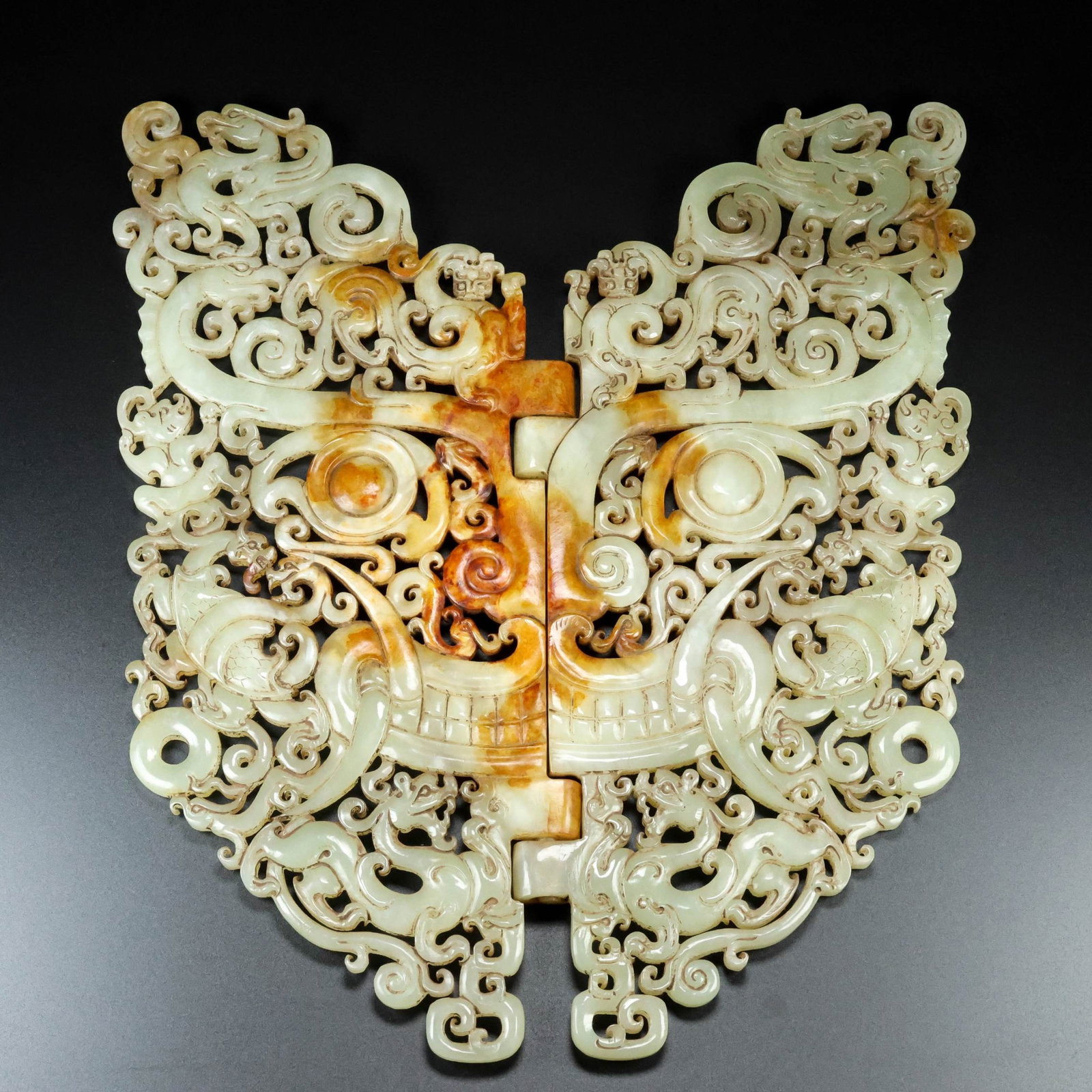 A Pair of Exquisite White Jade Auspicious Beast Pattern Ornaments (1 of 9)