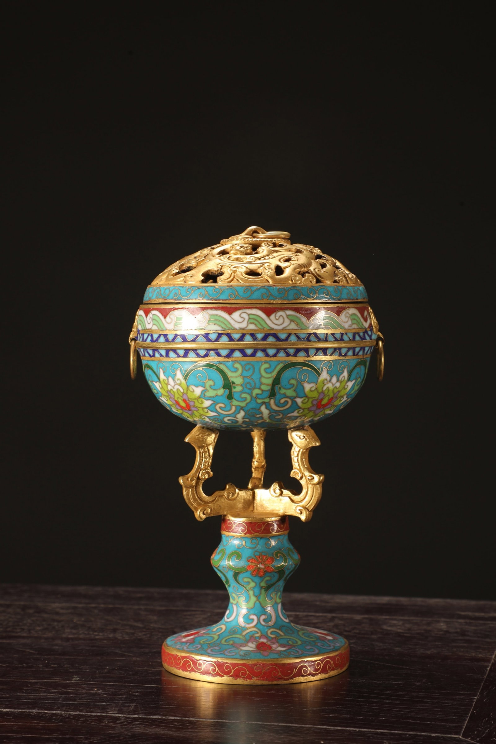 An Exquisite Cloisonne Lotus Pattern Hatstand - 3