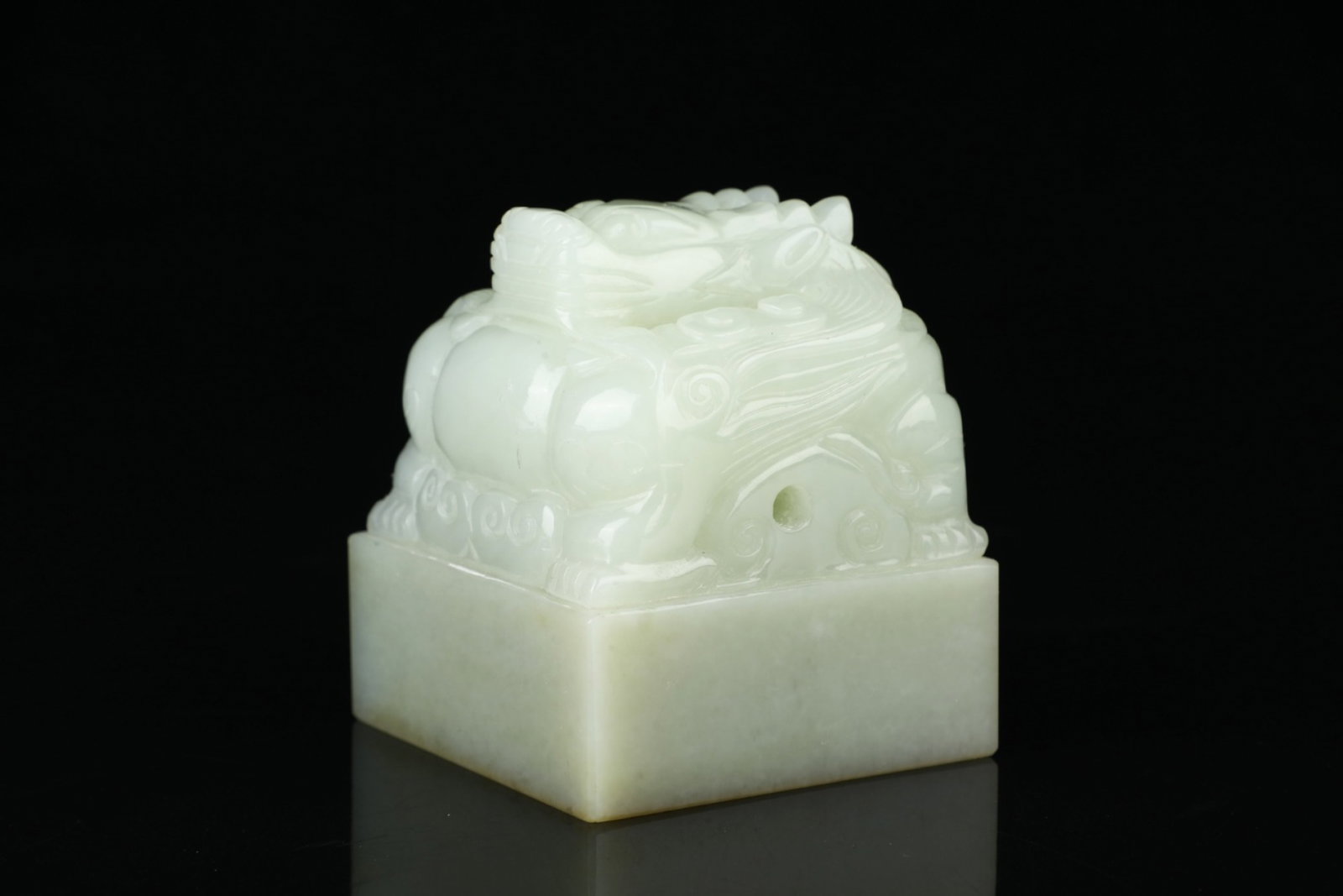 An Exquisite White Jade Dragon Pattern Seal - 3