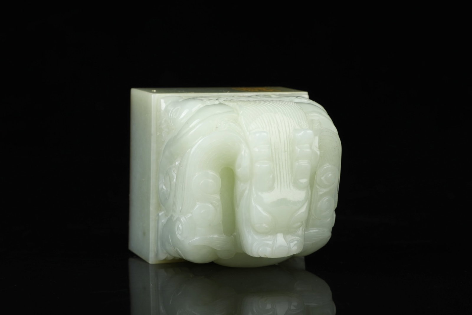 An Exquisite White Jade Dragon Pattern Seal - 8