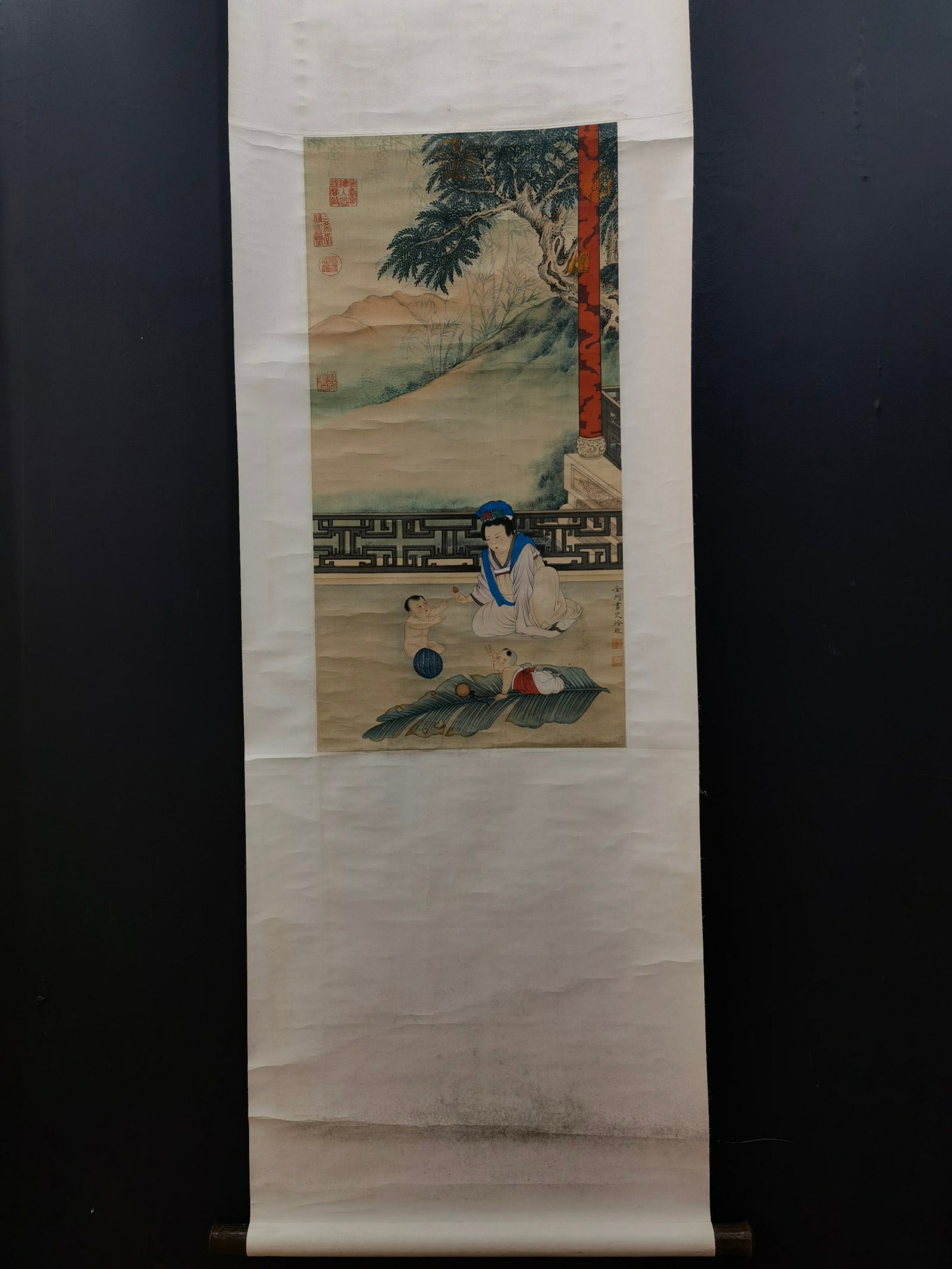 A Chinese Vertical Scroll Ink Painting of Character and Story on Silk: A Chinese Vertical Scroll Ink Painting of Character and Story on Silk,Leng Mei,Size:14.4inx28.1in