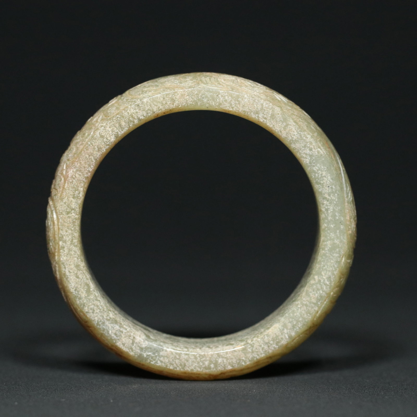 An Exquisite White Jade Beast-Face and Dragon Pattern Bracelets: An Exquisite White Jade Beast-Face and Dragon Pattern Bracelets,W.Zhou,China,Size:3.1inx0.7inx2.4in,Weight:84.9g