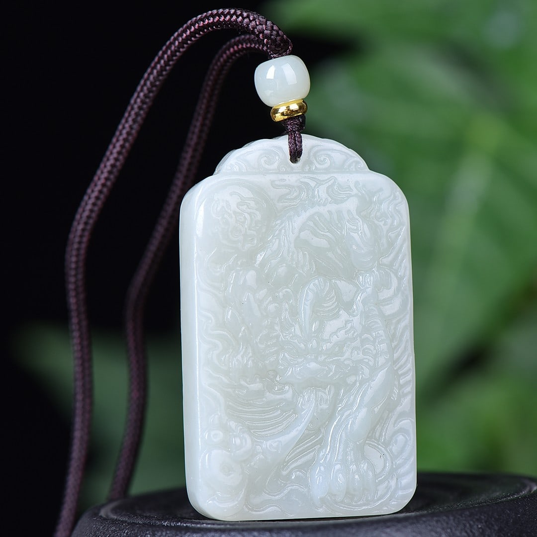 An Exquisite White Jade Wealth-Attracting Creature Pendant - 4