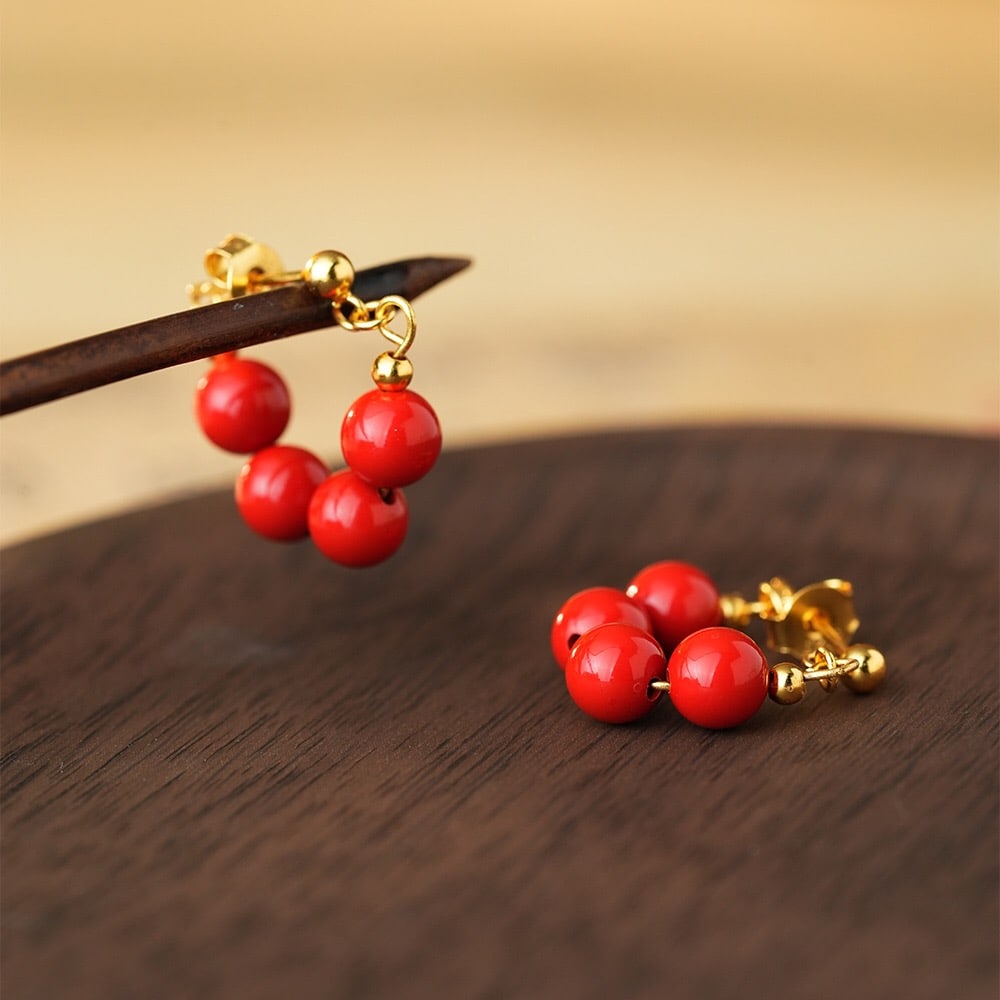A Pair of Exquisite Sterling Silver-Gold Plated Inlaid Cinnabar Earrings: A Pair of Exquisite Sterling Silver-Gold Plated Inlaid Cinnabar Earrings 一对纯银镀金镶朱砂耳环