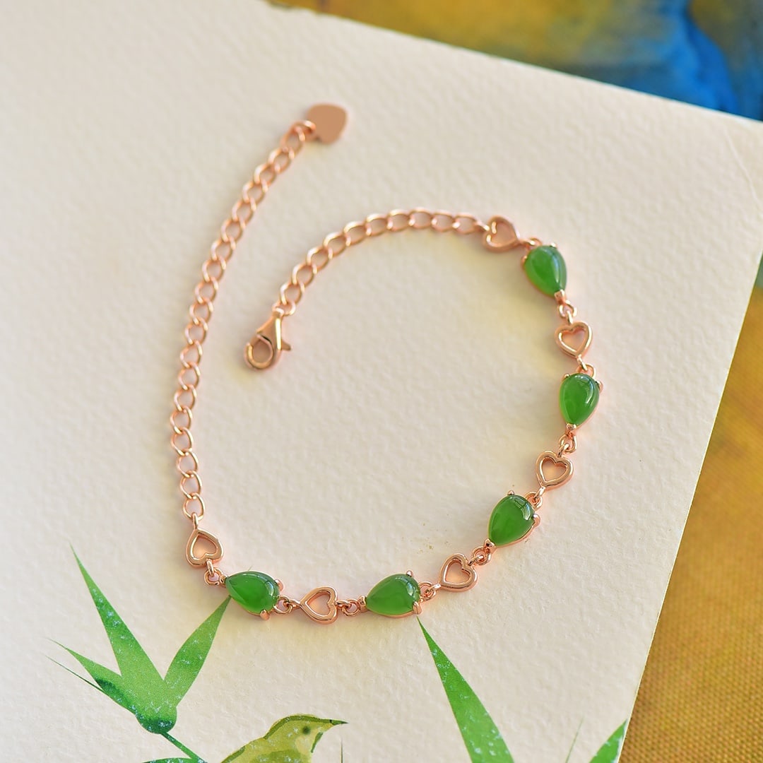An Exquisite Sterling Silver-Gold Plated Inlaid Jasper Bracelet: An Exquisite Sterling Silver-Gold Plated Inlaid Jasper Bracelet 纯银镀金镶碧玉手链