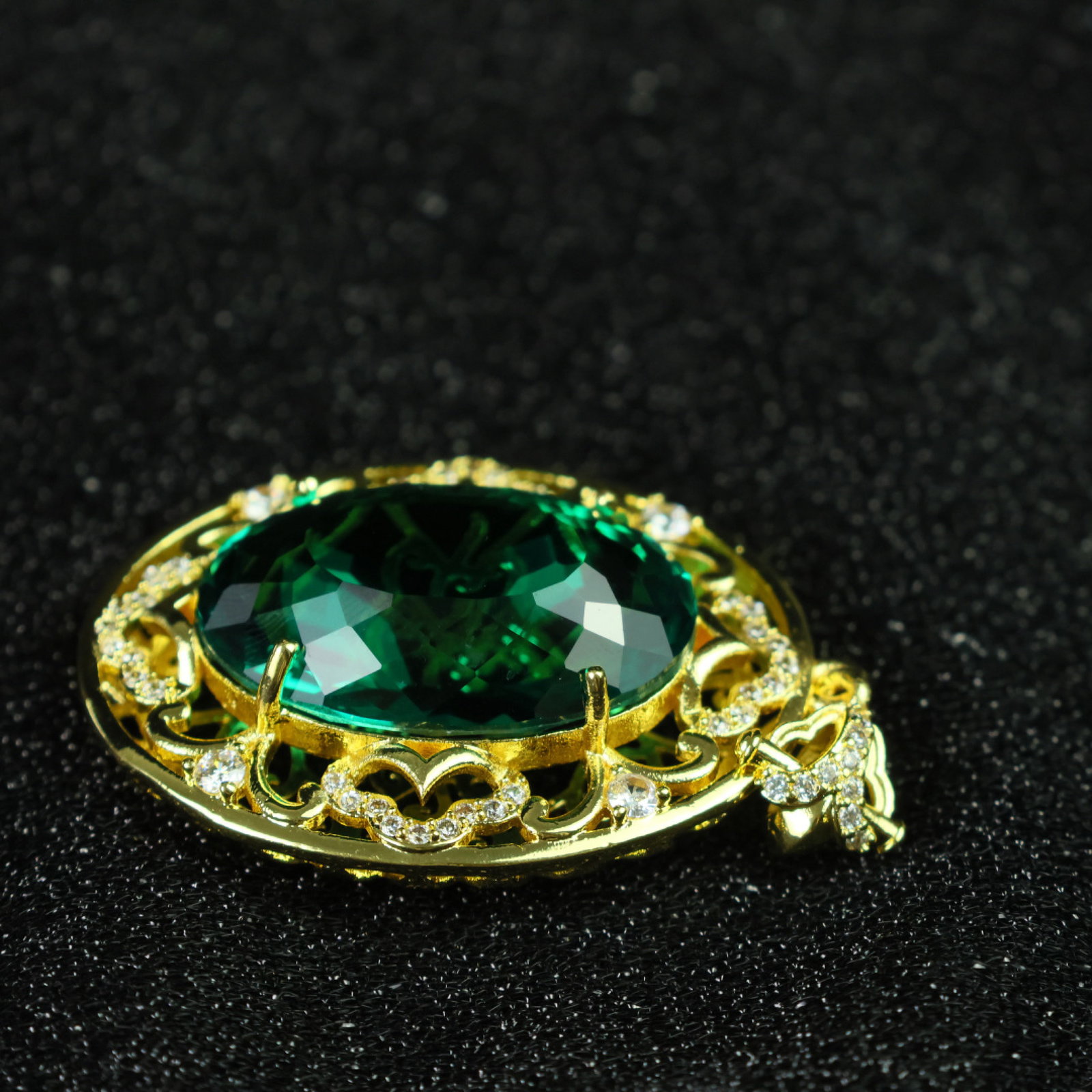 An Exquisite Pendant - 6
