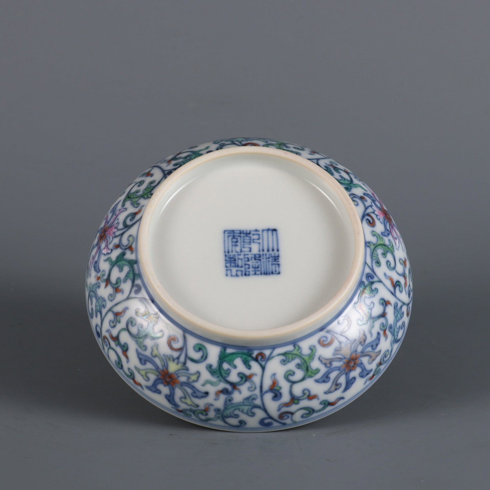 An Exquisite Doucai Lotus Pattern Box - 8
