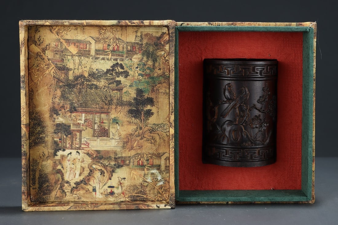 An Exquisite Eaglewood Flower and Bird Pattern Brush Pot: An Exquisite Eaglewood Flower and Bird Pattern Brush Pot Qing Dynasty, China Size:5.8inx4.1in沉香笔筒喜上眉梢 中国清代 Size:14.8