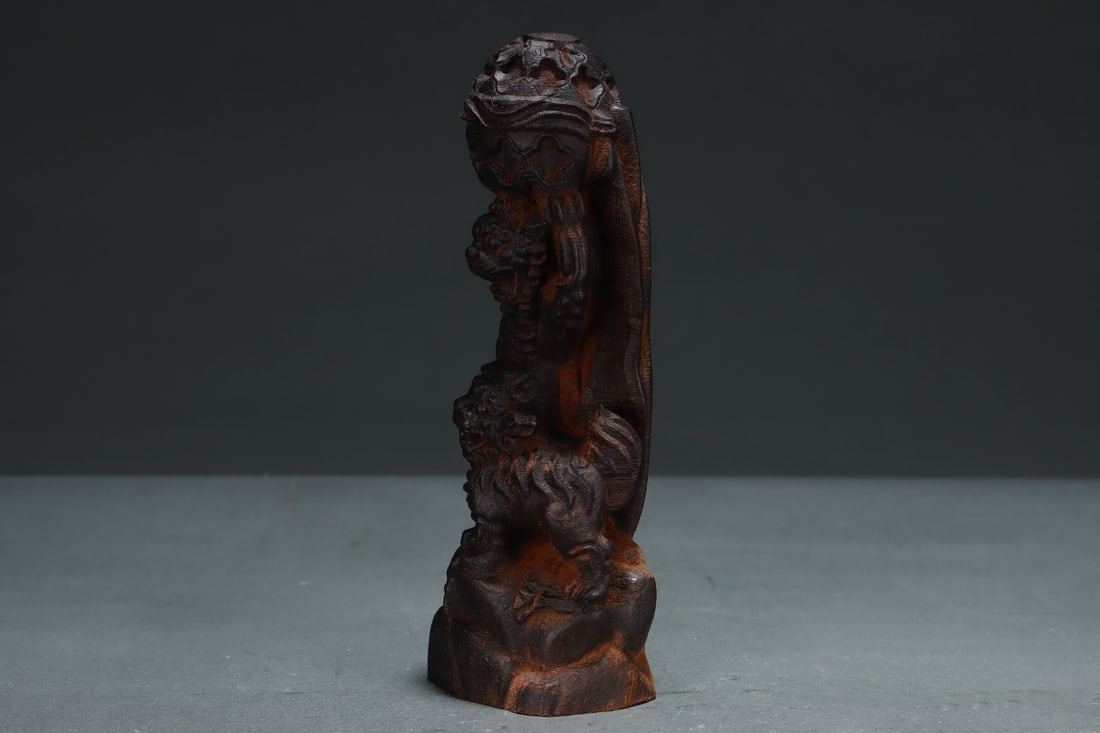 An Exquisite Eaglewood Auspicious Beast - 5