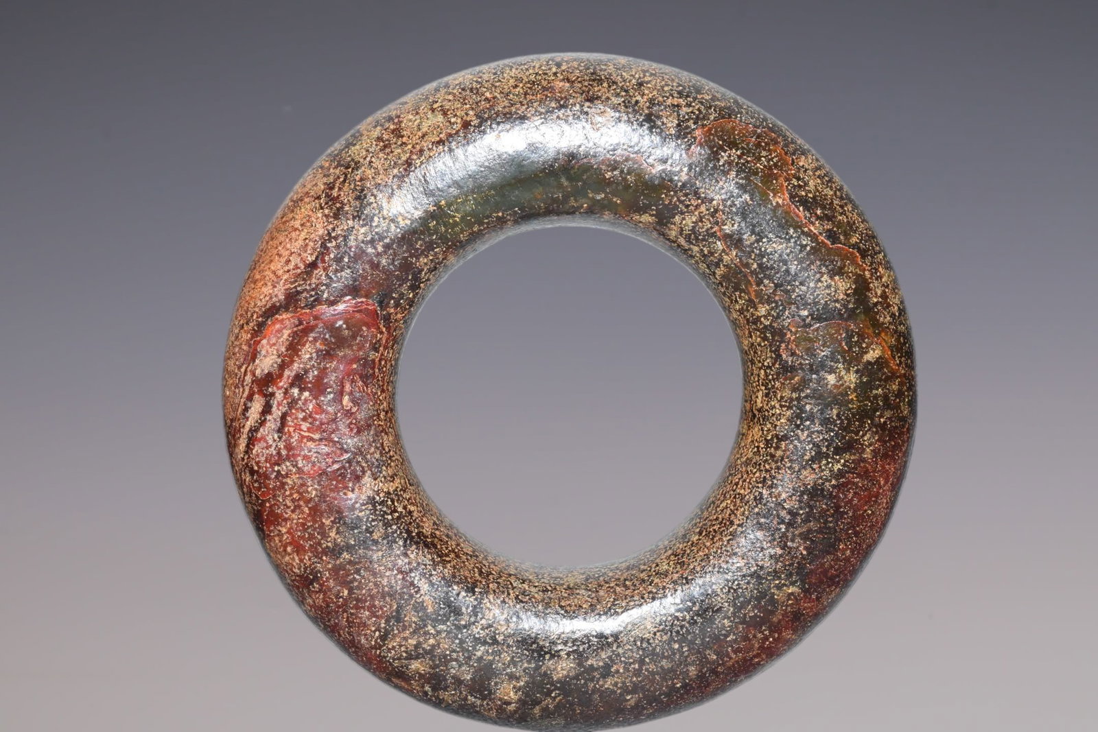 An Exquisite Hemo Jade Bracelets: An Exquisite Hemo Jade Bracelets Hong Shan Culture Size:4.9in Weight:570g河磨玉手镯 红山文化 Size:12.5cm Weight:570g