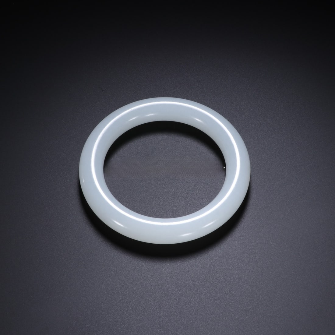 An Exquisite White Jade Bracelets - 3