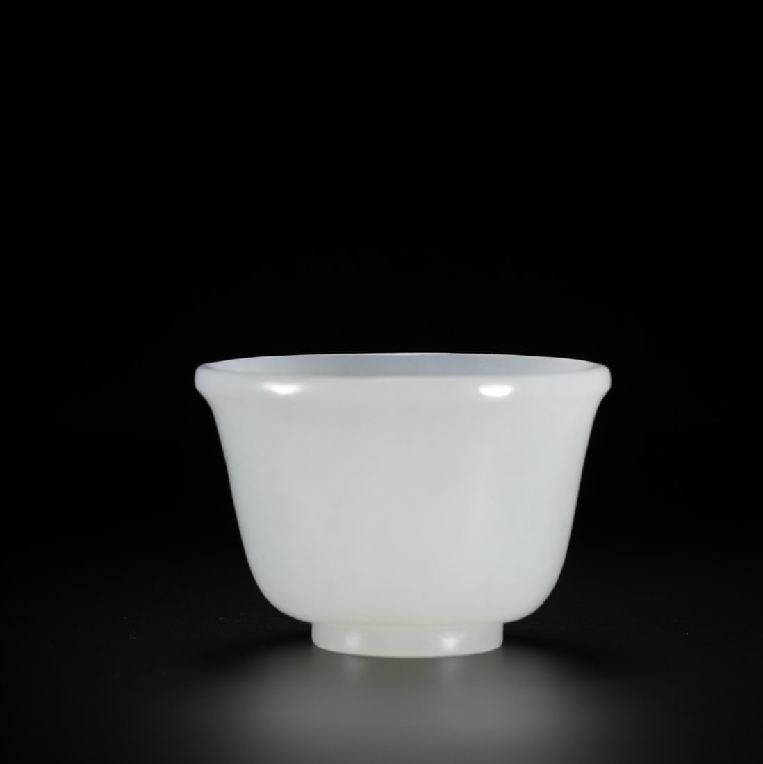 An Exquisite White Jade Cup - 2