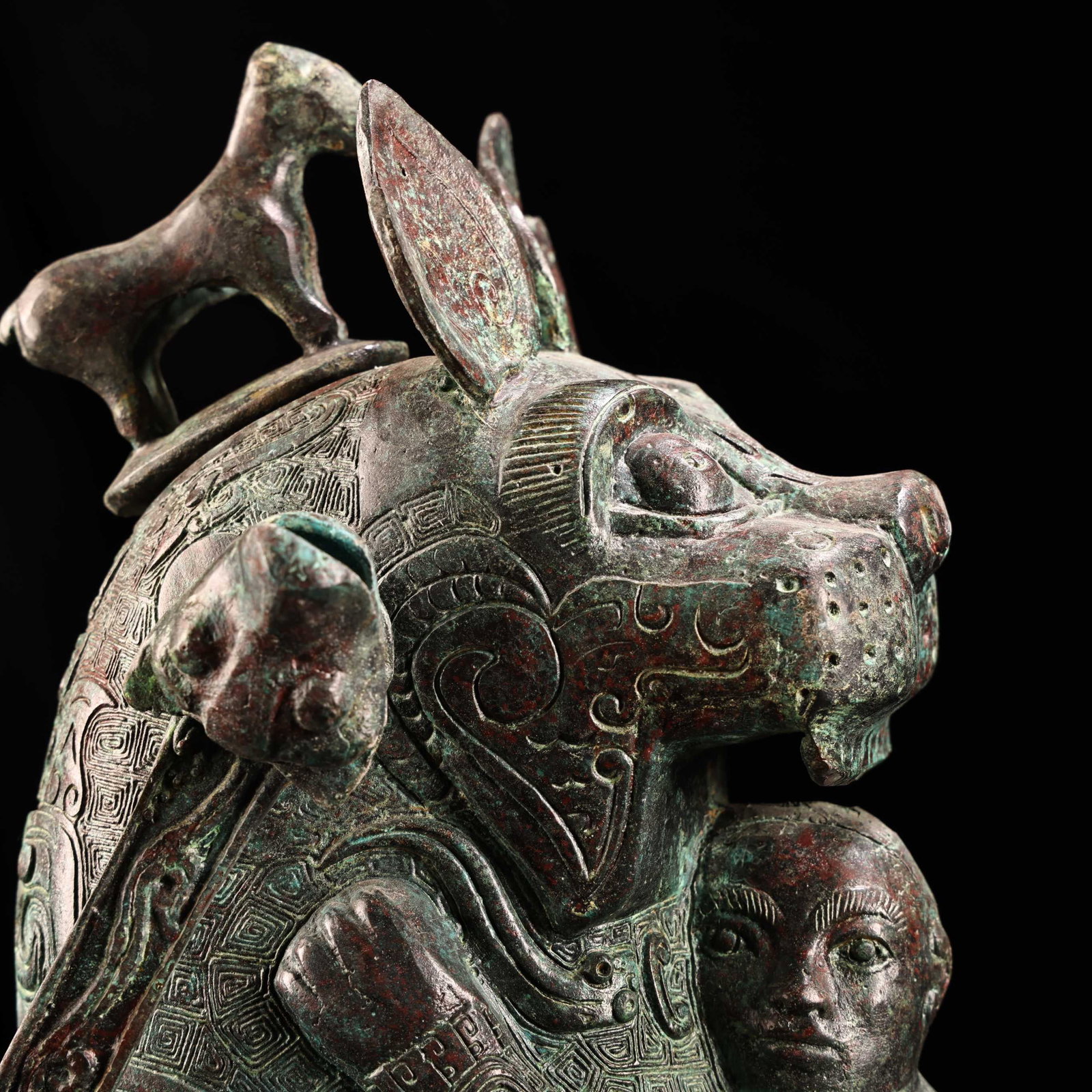 An Exquisite Bronze Beast-Face Pattern Jar - 5