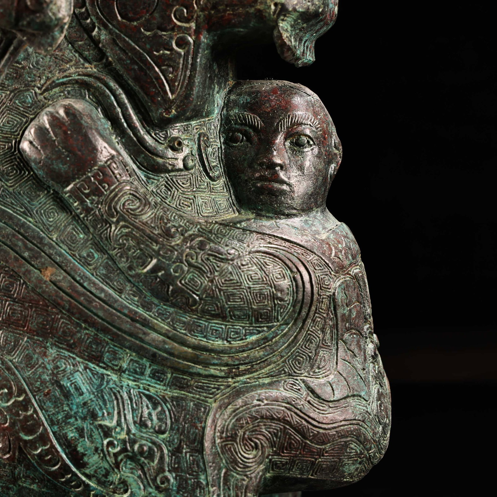 An Exquisite Bronze Beast-Face Pattern Jar - 6