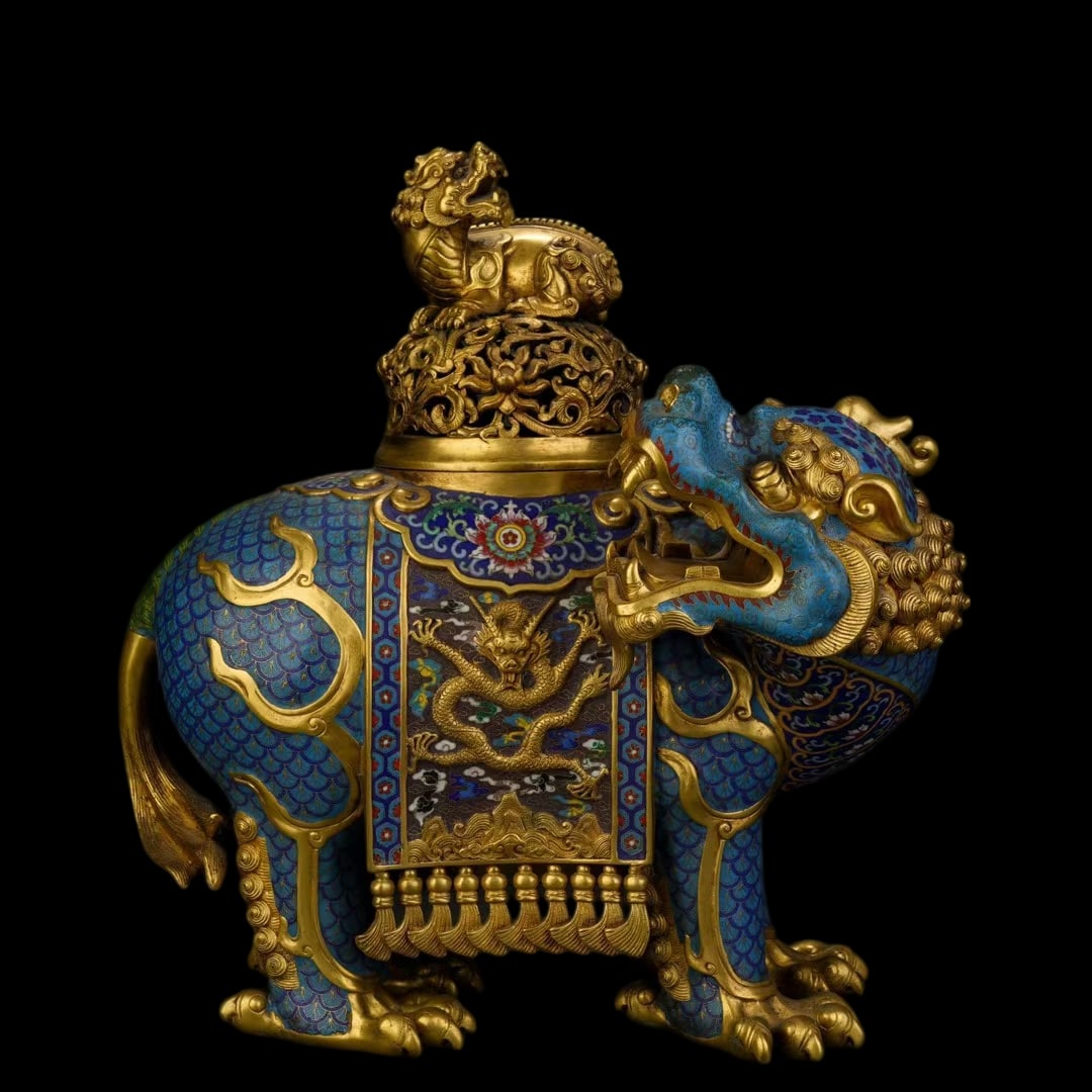 A Exquisite Cloisonne Kylin Censer: A Exquisite Cloisonne Kylin Censer Qing Dynasty, China Qianlong Four-character Mark Size:15inx15.4in Weight:13KG景泰蓝麒麟香炉