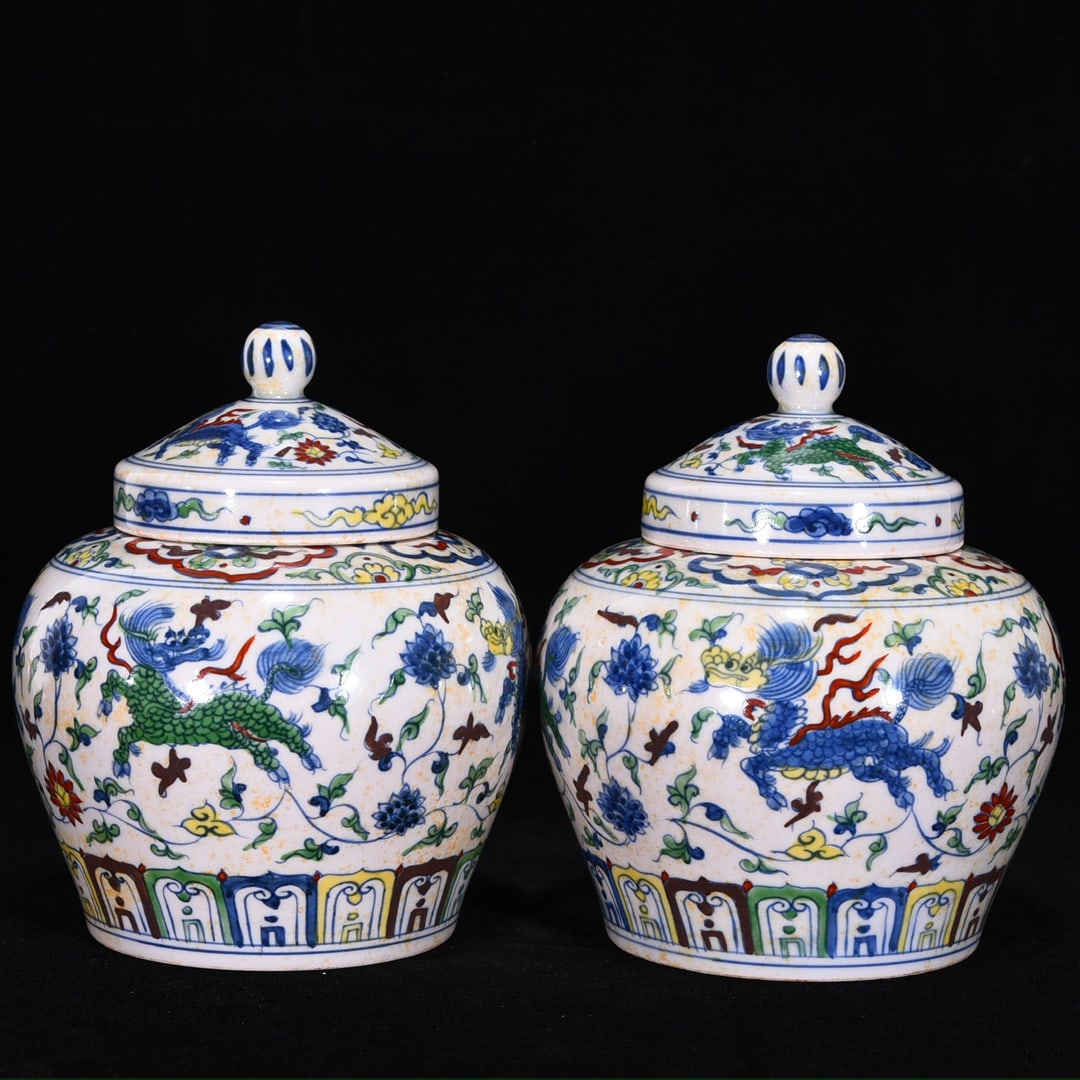 An Exquisite Doucai Kylin Pattern Lotus Pattern Jar: An Exquisite Doucai Kylin Pattern Lotus Pattern Jar Ming Dynasty, China Size:6.7inx5.7in斗彩麒麟纹天字罐 中国明代