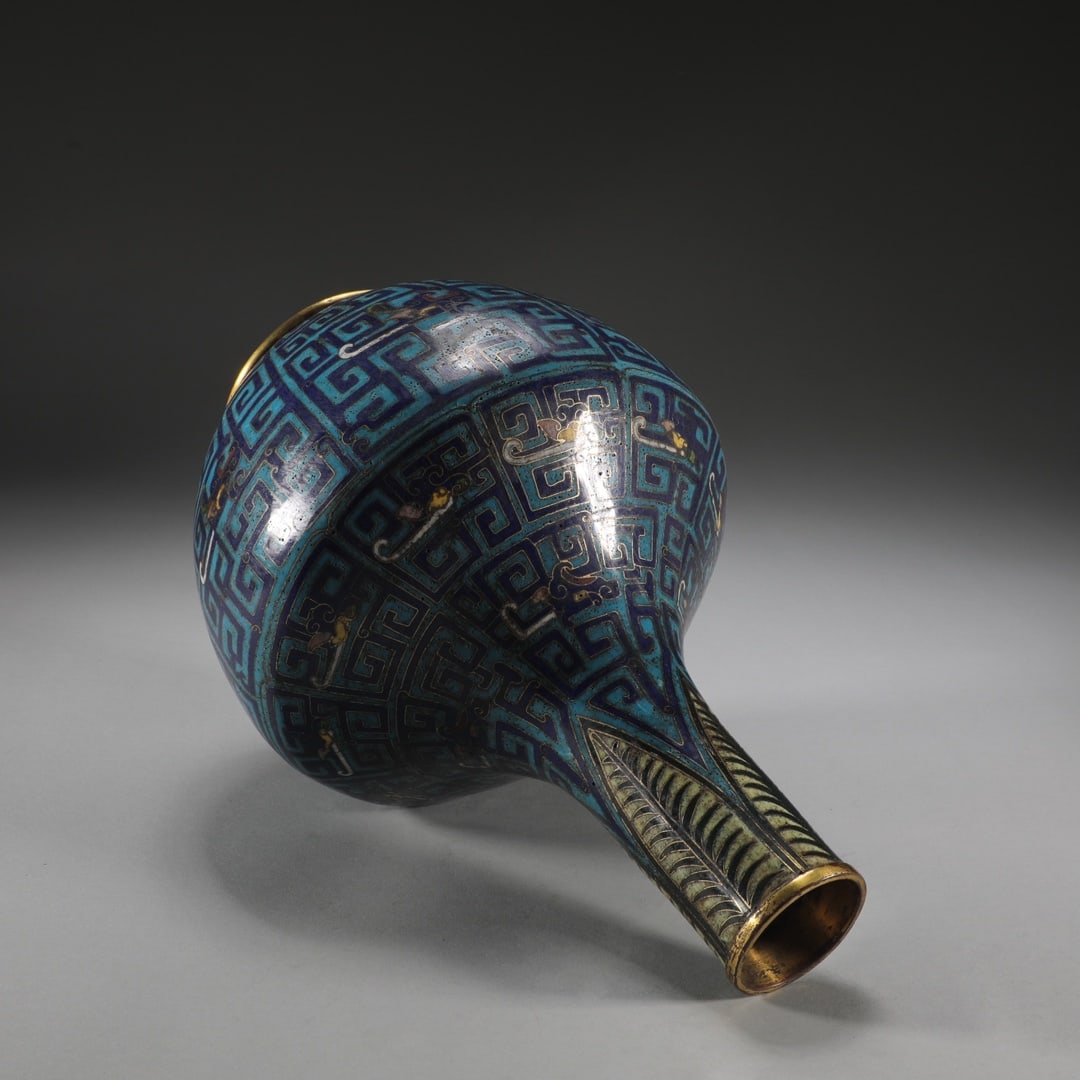An Exquisite Cloisonne Dragon Pattern Vase - 4