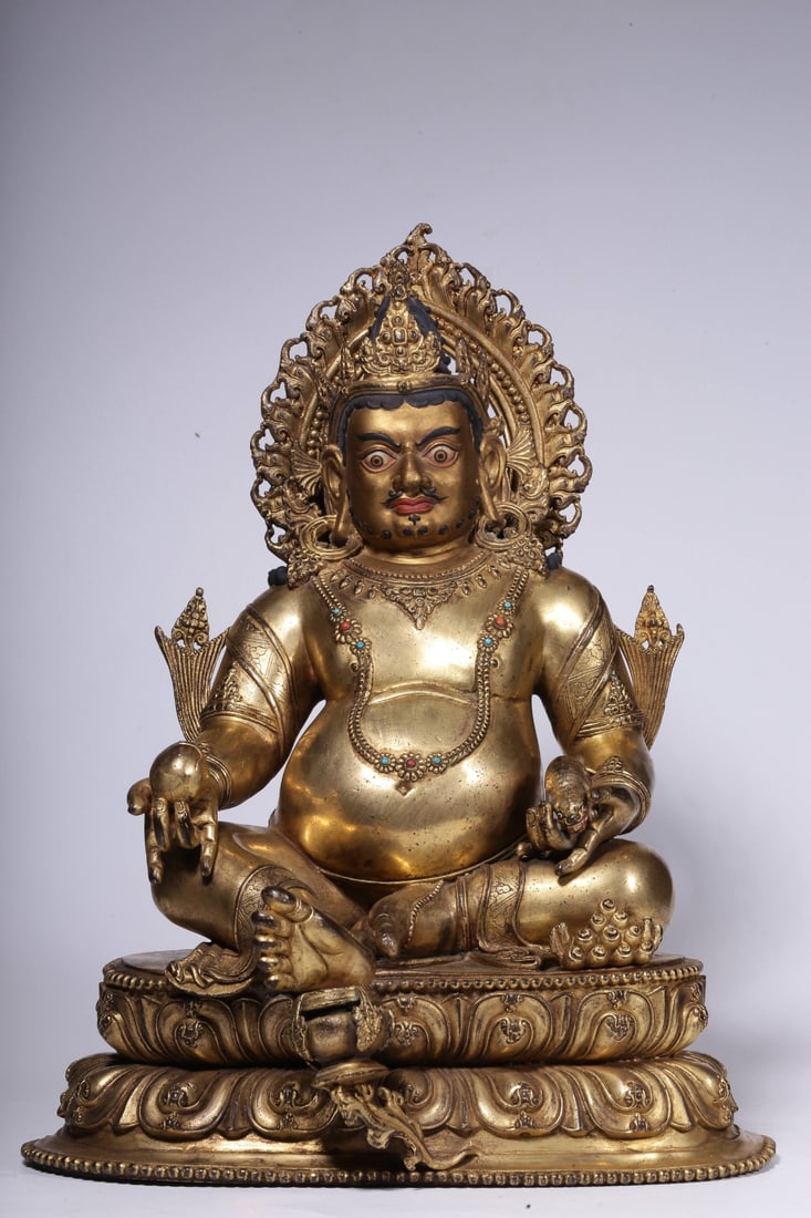 An Exquisite Gilt Bronze Statue of Mammon: An Exquisite Gilt Bronze Statue of Mammon Qing Dynasty, China Size:13inx9.8inx7.5in Weight:4600g铜鎏金黄财神造像 中国清代