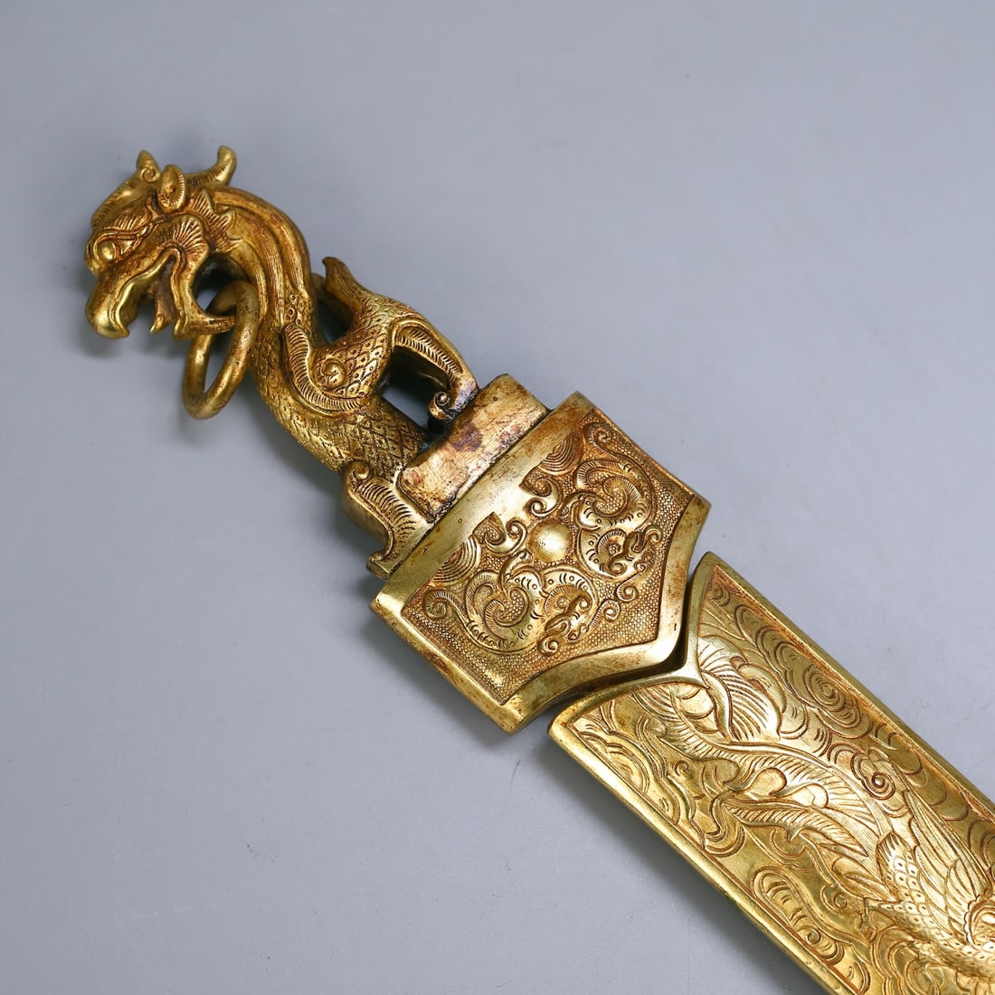 An Exquisite Gilt Bronze Phoenix Pattern Sword - 9