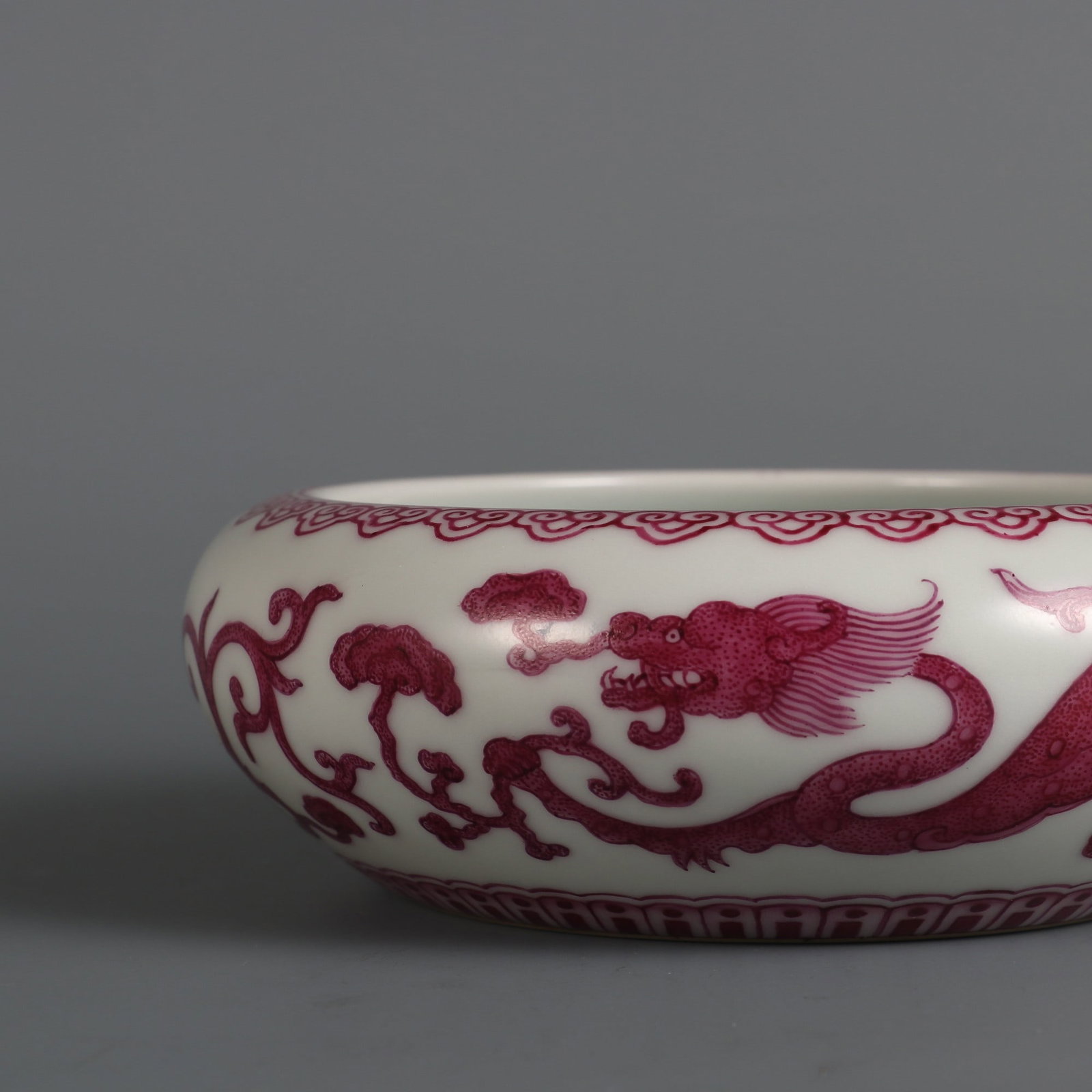 An Exquisite Ruby Red-Glazed Dragon Pattern Brush Washer - 4