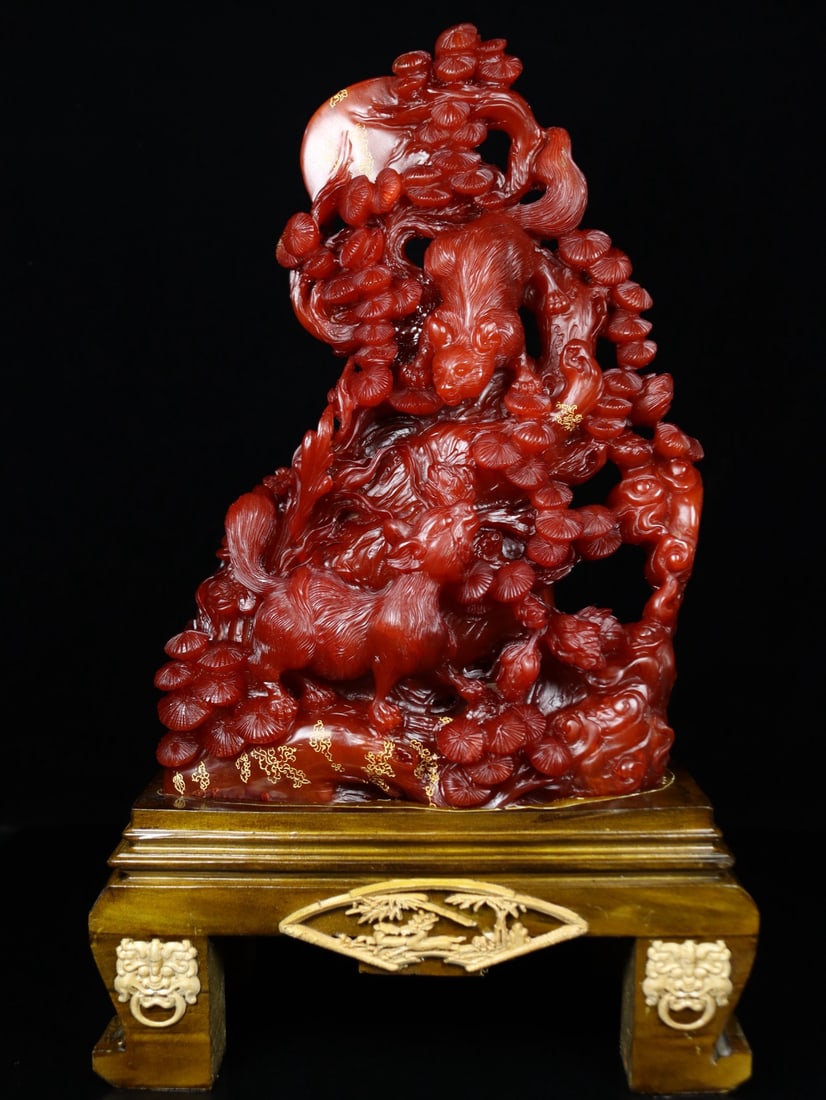 An Exquisite Tianhuang Stone Animal Pattern Ornament (1 of 9)