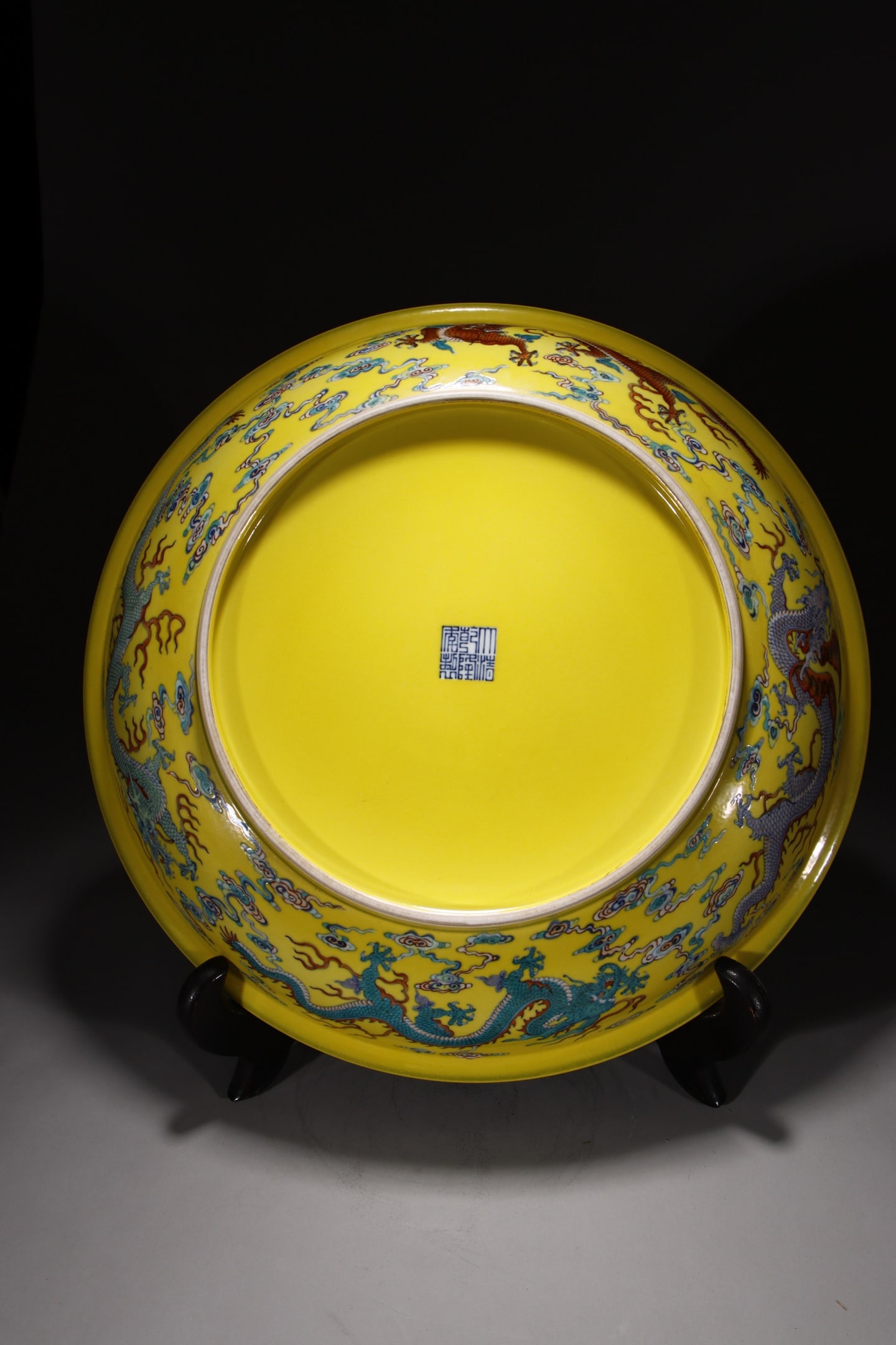 An Exquisite Doucai Seawater Pattern Dragon Pattern Plate - 9