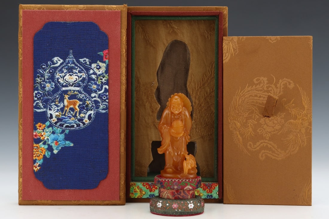 An Exquisite Tianhuang Stone Statue of Arhat Ornament: An Exquisite Tianhuang Stone Statue of Arhat Ornament Qing Dynasty, China Size:1.5inx1.2inx3.2in Weight:81.9g田黄石罗汉人物摆件 中国&#