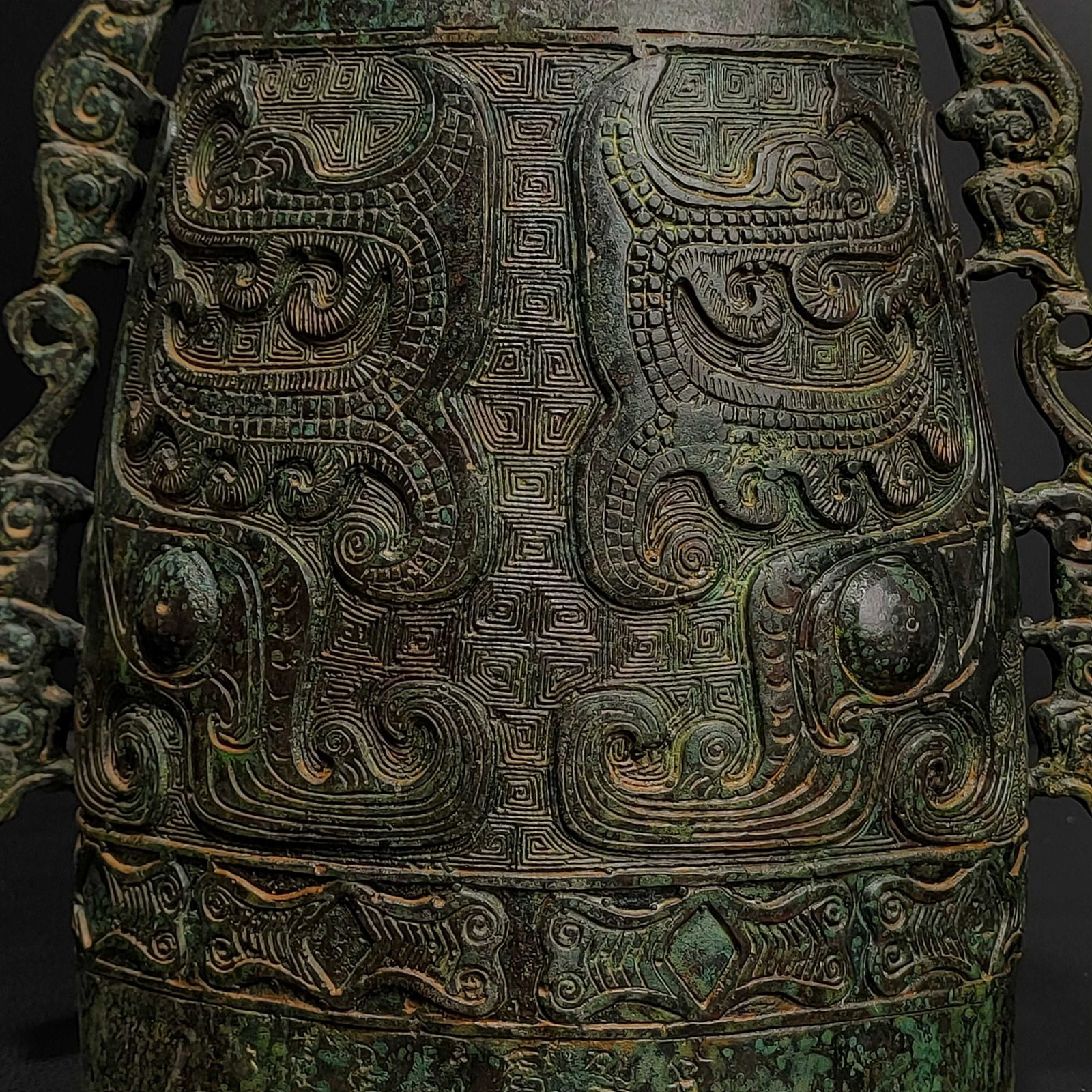 An Exquisite Bronze Dragon Pattern Ornament - 5