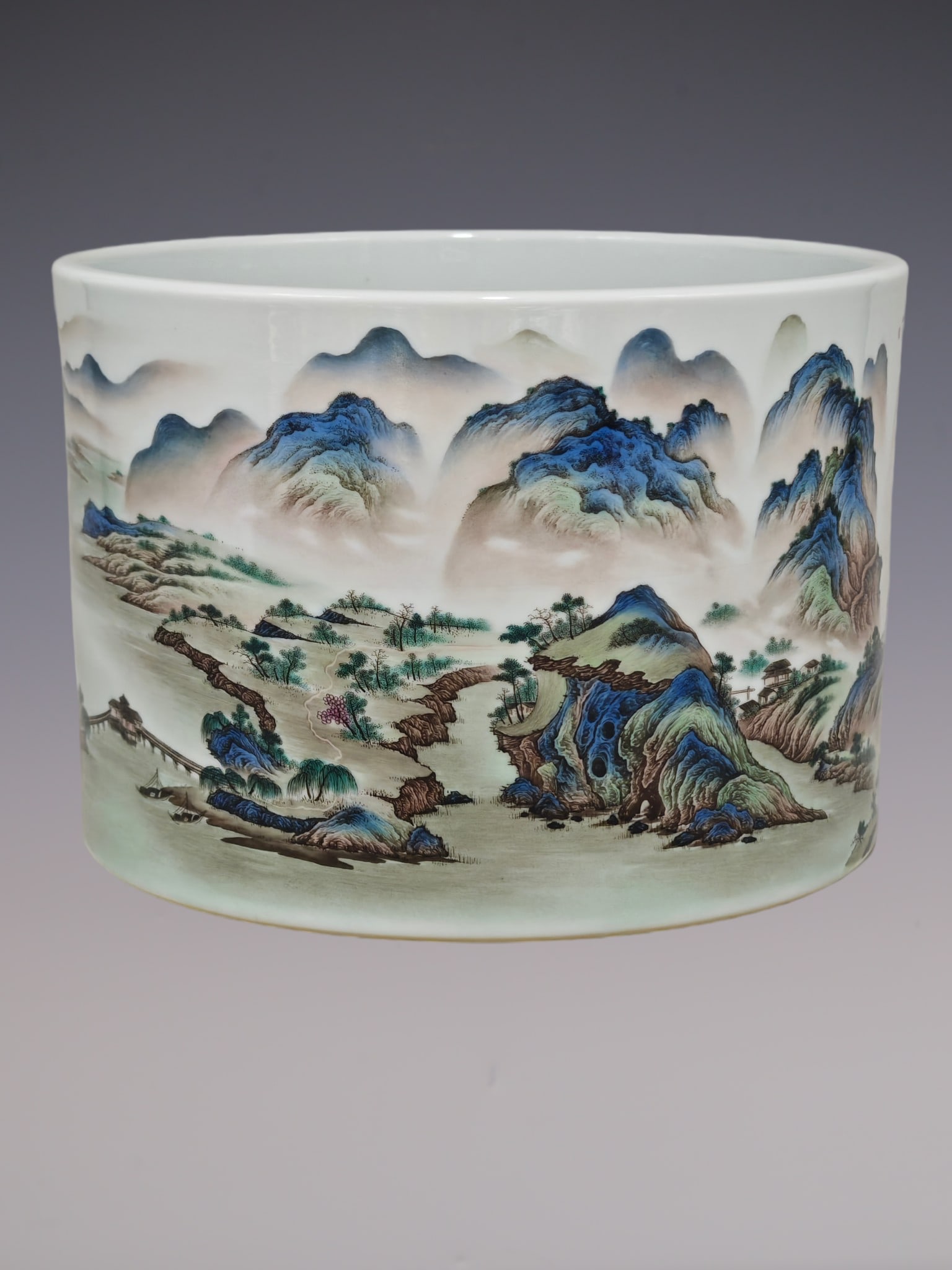 An Exquisite Enamel Landscape Pattern Brush Pot - 2