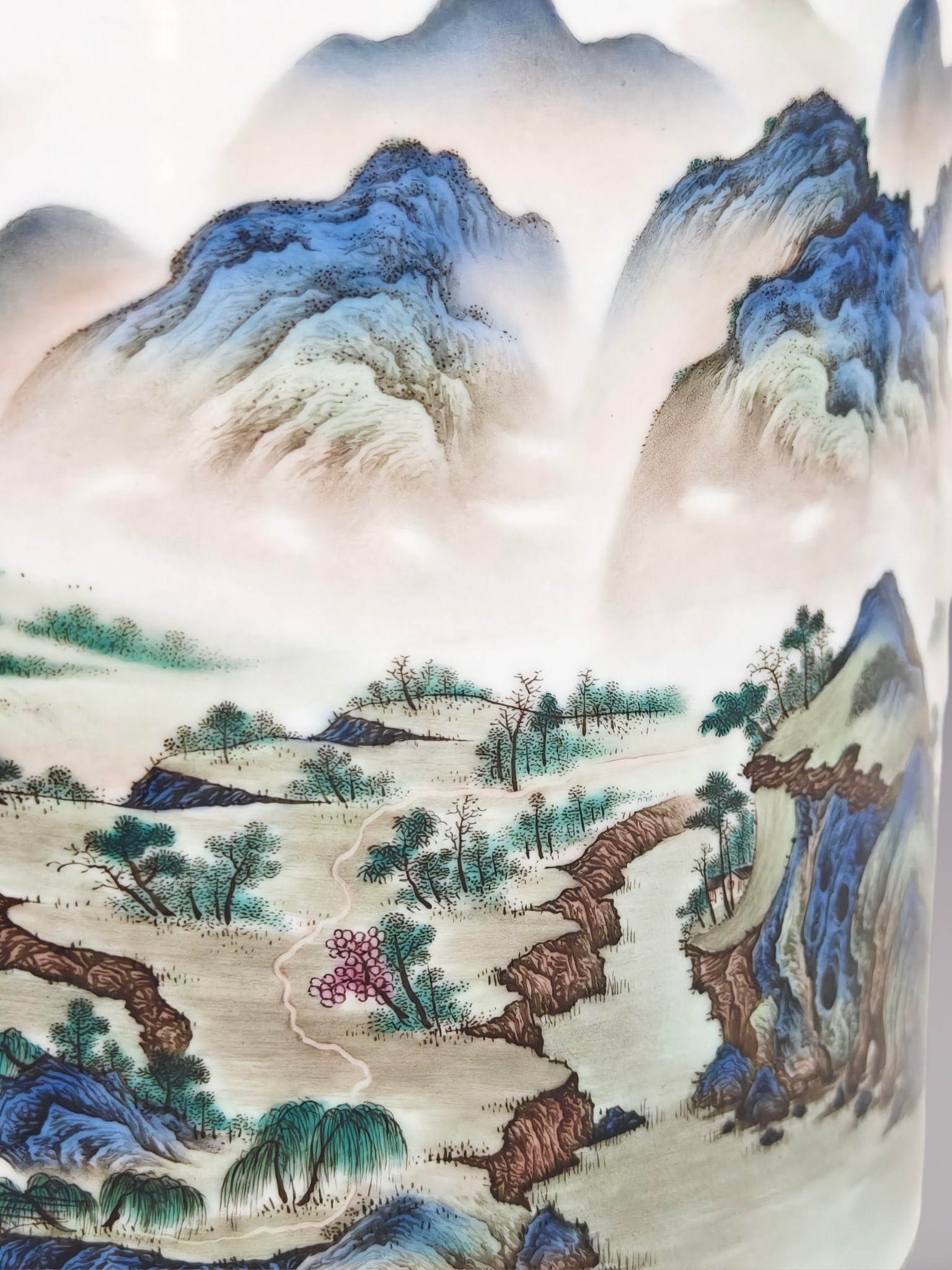 An Exquisite Enamel Landscape Pattern Brush Pot - 8