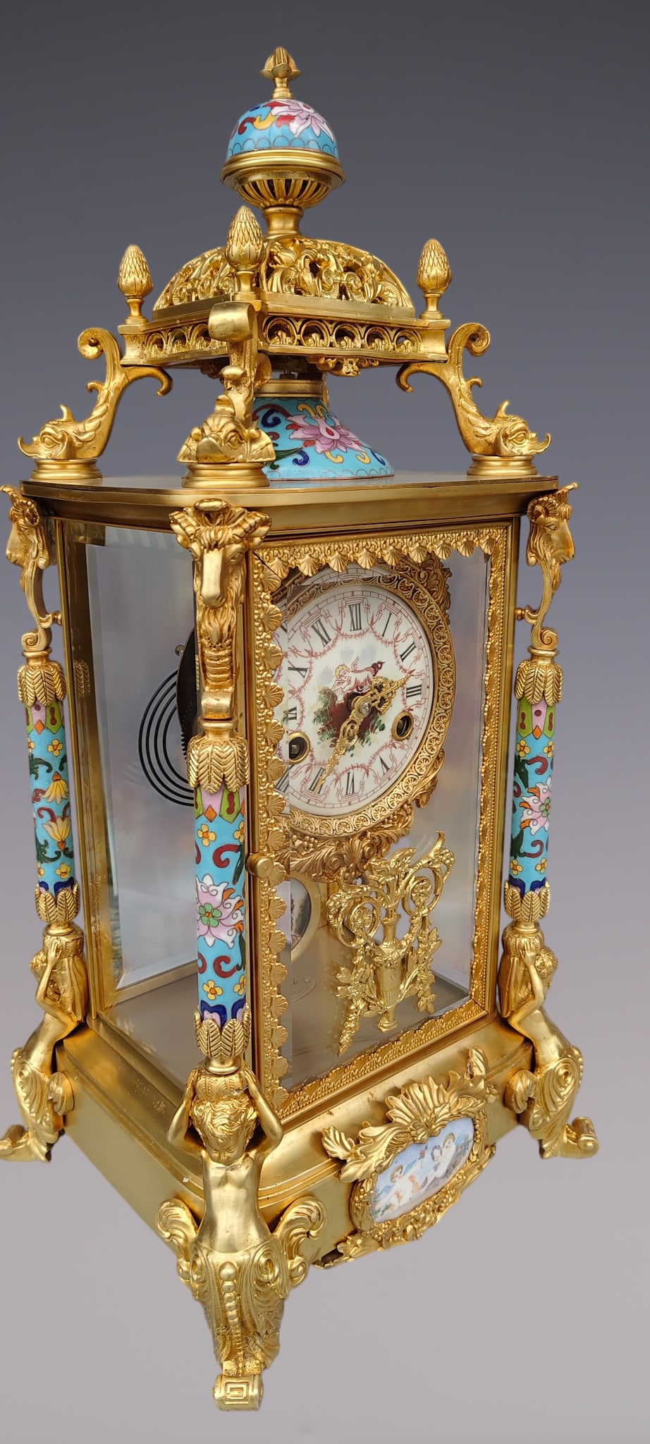An Exquisite Gilt Bronze Lotus Pattern Clock - 8